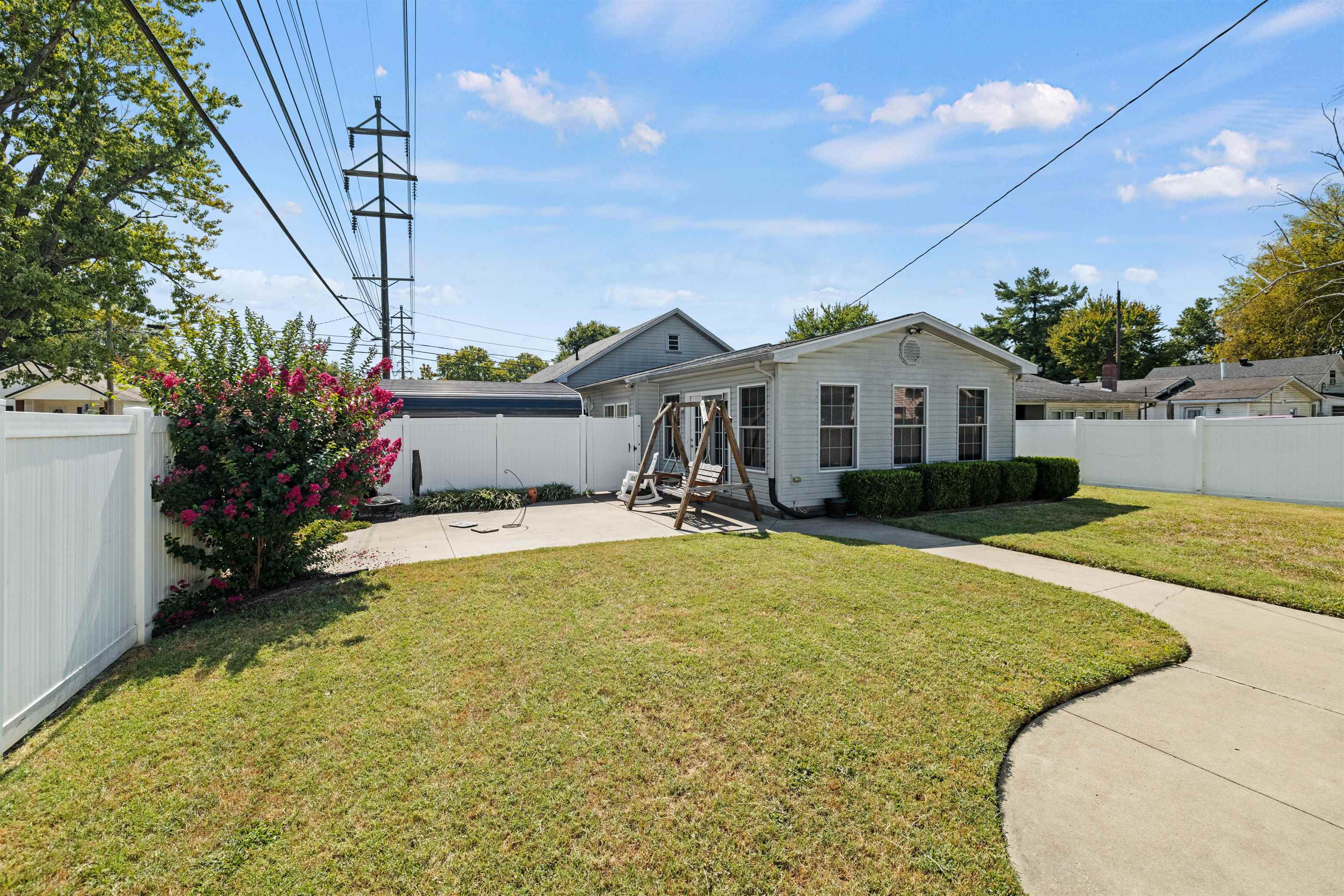 1935 McCulloch Ave, Owensboro, Kentucky 42303, 2 Bedrooms Bedrooms, ,1 BathroomBathrooms,Ranch,For Sale,McCulloch Ave,90616