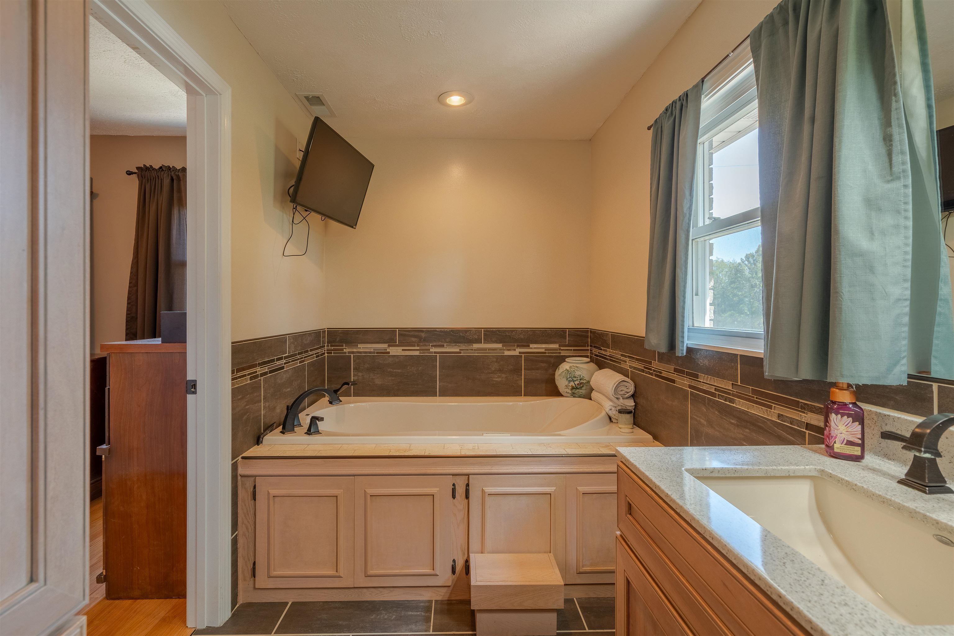 4585 Eureka Road, Rockport, IN, Indiana 47635, 2 Bedrooms Bedrooms, ,2 BathroomsBathrooms,Ranch,For Sale,Eureka Road,90617