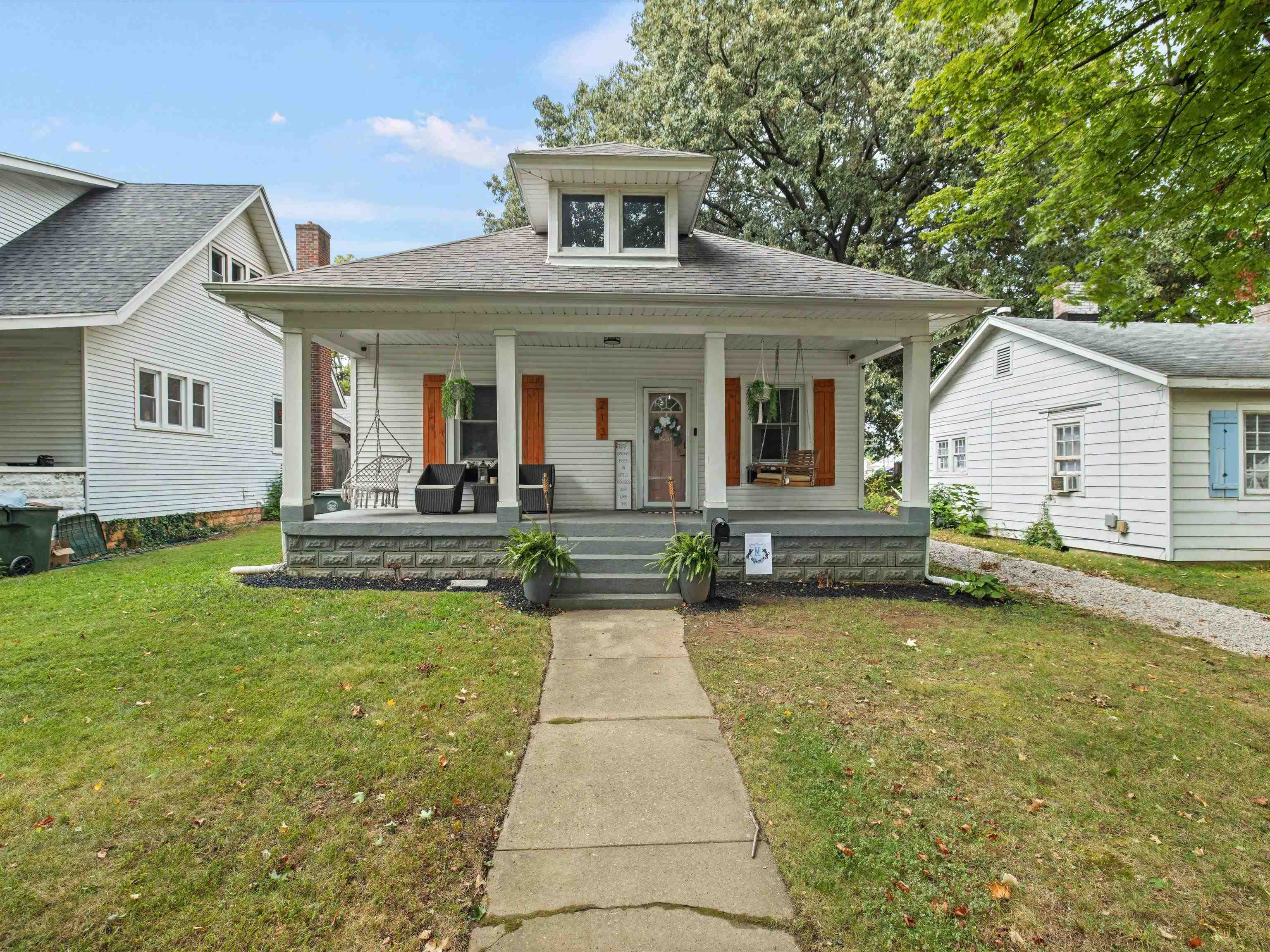213 21St, Owensboro, Kentucky 42303, 2 Bedrooms Bedrooms, ,1 BathroomBathrooms,Single Family Residence,For Sale,21St,90620