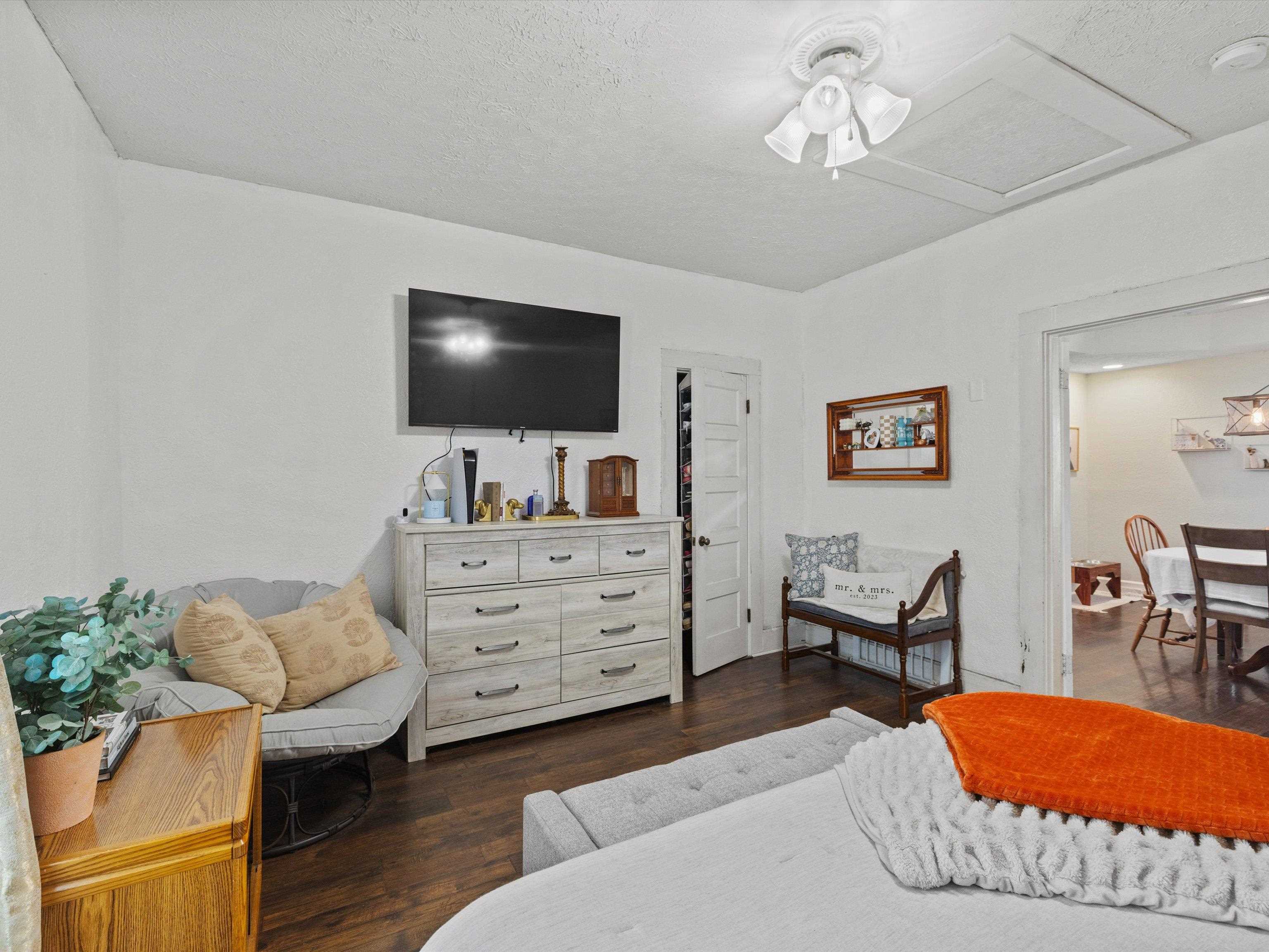 213 21St, Owensboro, Kentucky 42303, 2 Bedrooms Bedrooms, ,1 BathroomBathrooms,Single Family Residence,For Sale,21St,90620