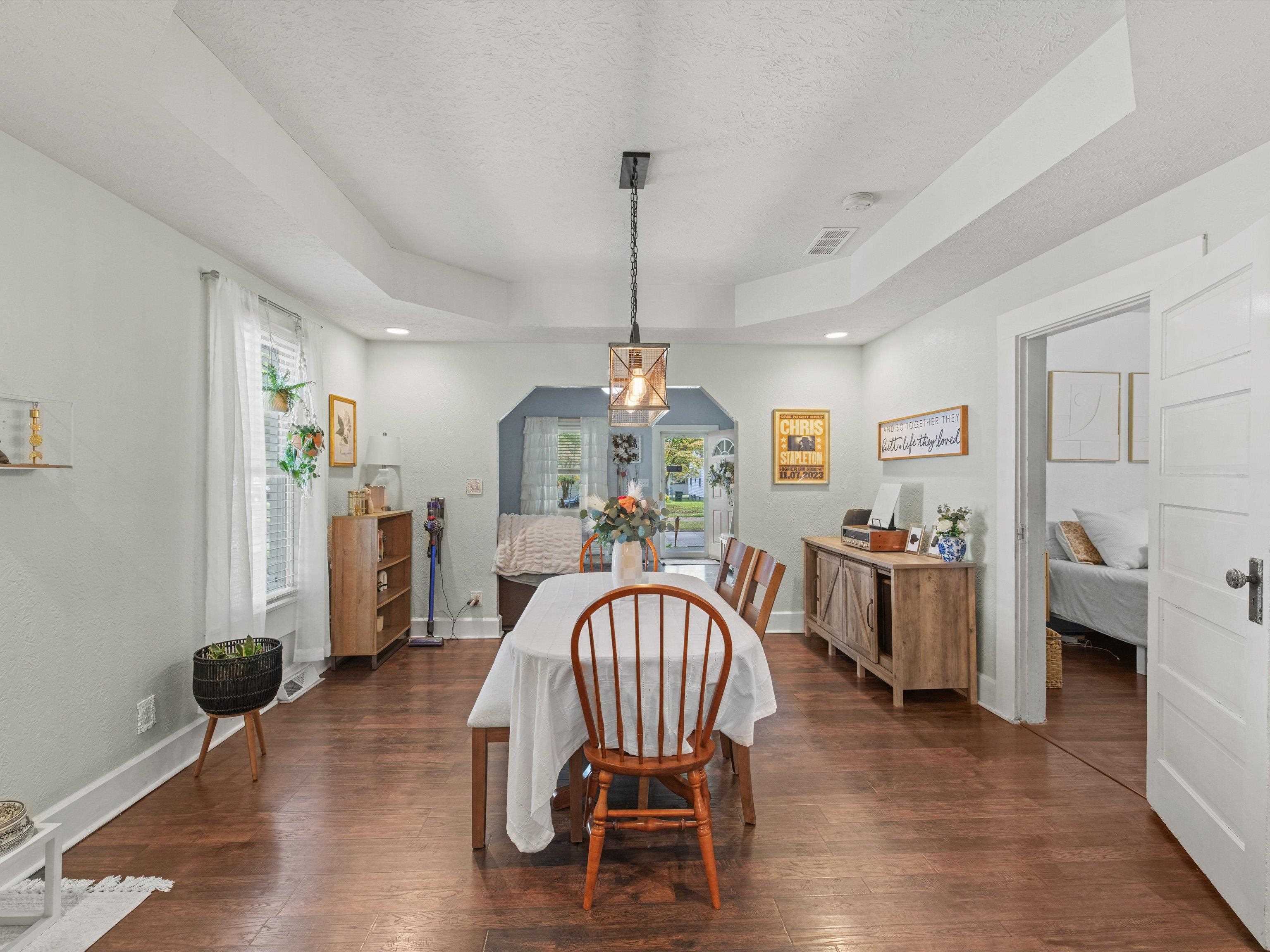 213 21St, Owensboro, Kentucky 42303, 2 Bedrooms Bedrooms, ,1 BathroomBathrooms,Single Family Residence,For Sale,21St,90620