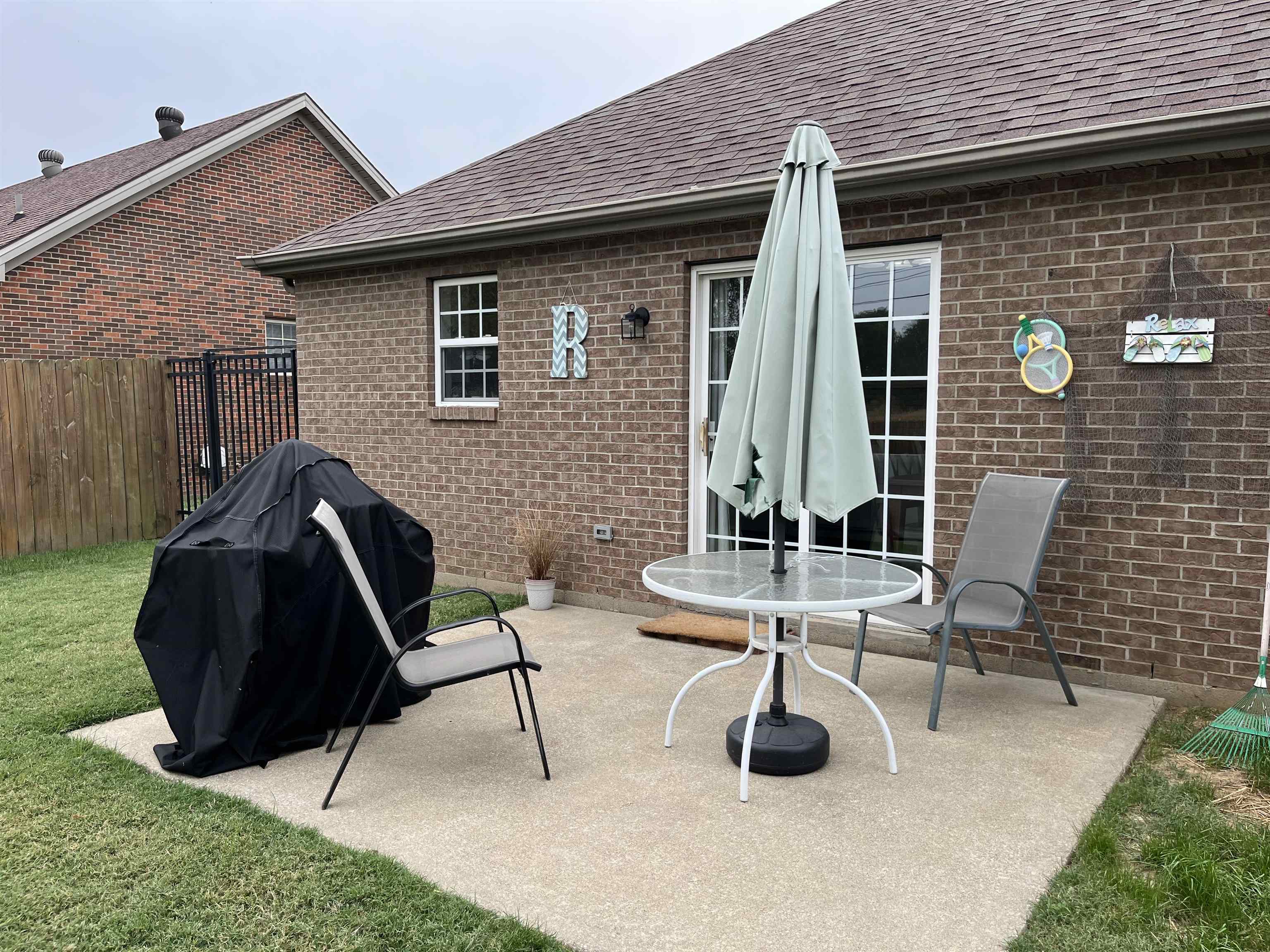4535 Bernheim Drive, Owensboro, Kentucky 42301, 3 Bedrooms Bedrooms, ,2 BathroomsBathrooms,Single Family Residence,For Sale,Bernheim Drive,90622
