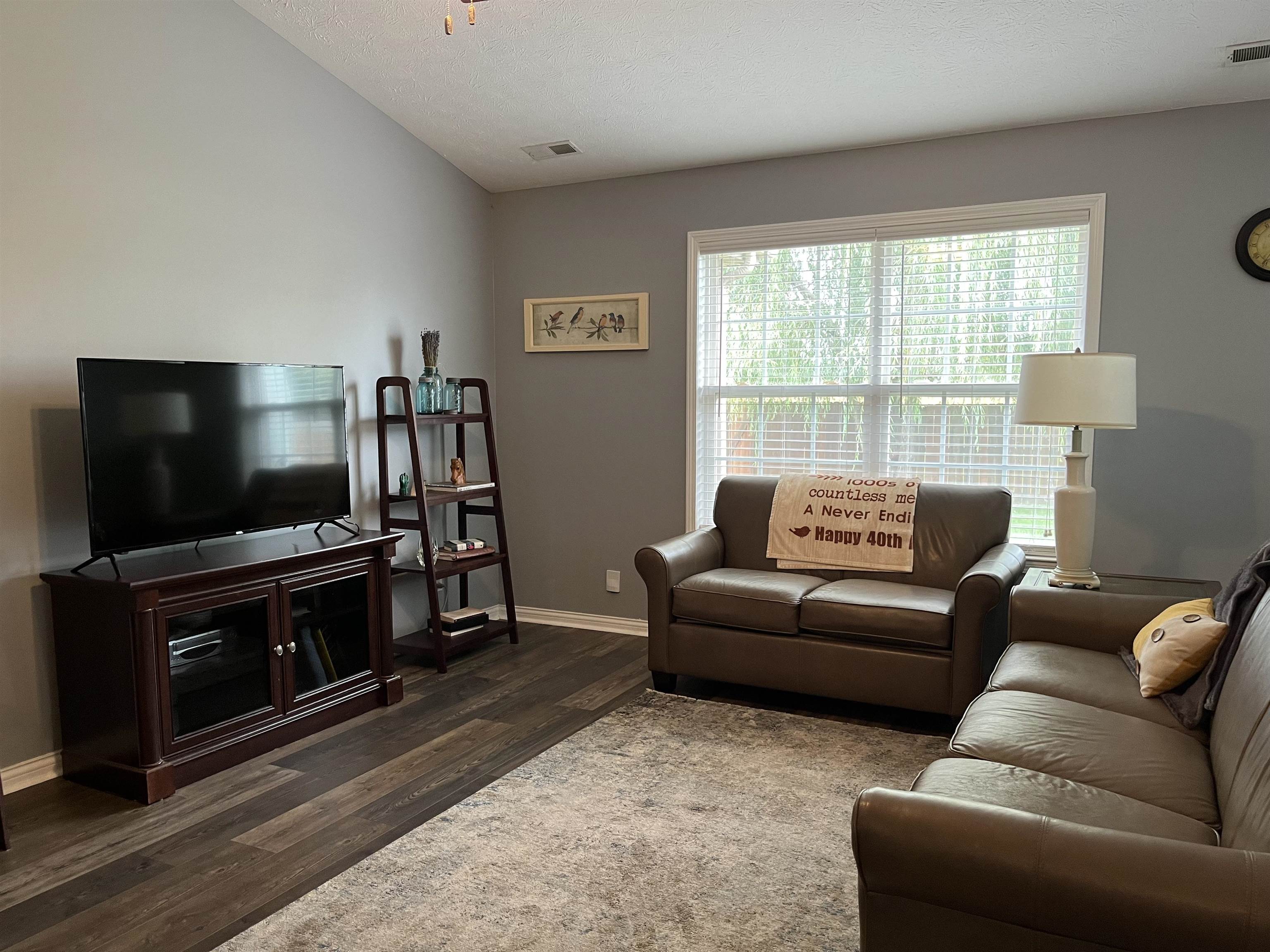 4535 Bernheim Drive, Owensboro, Kentucky 42301, 3 Bedrooms Bedrooms, ,2 BathroomsBathrooms,Single Family Residence,For Sale,Bernheim Drive,90622