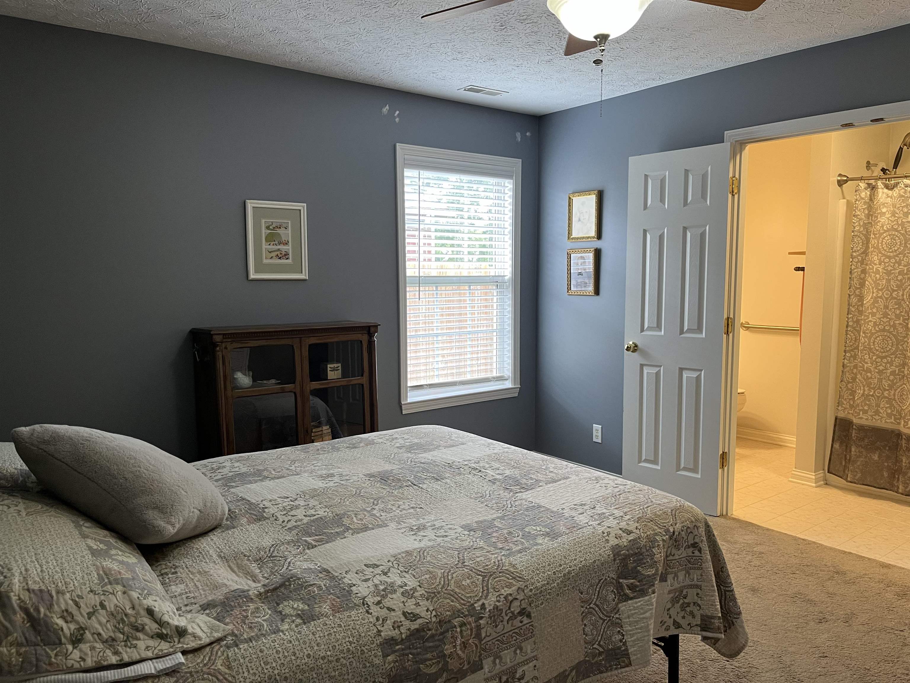 4535 Bernheim Drive, Owensboro, Kentucky 42301, 3 Bedrooms Bedrooms, ,2 BathroomsBathrooms,Single Family Residence,For Sale,Bernheim Drive,90622