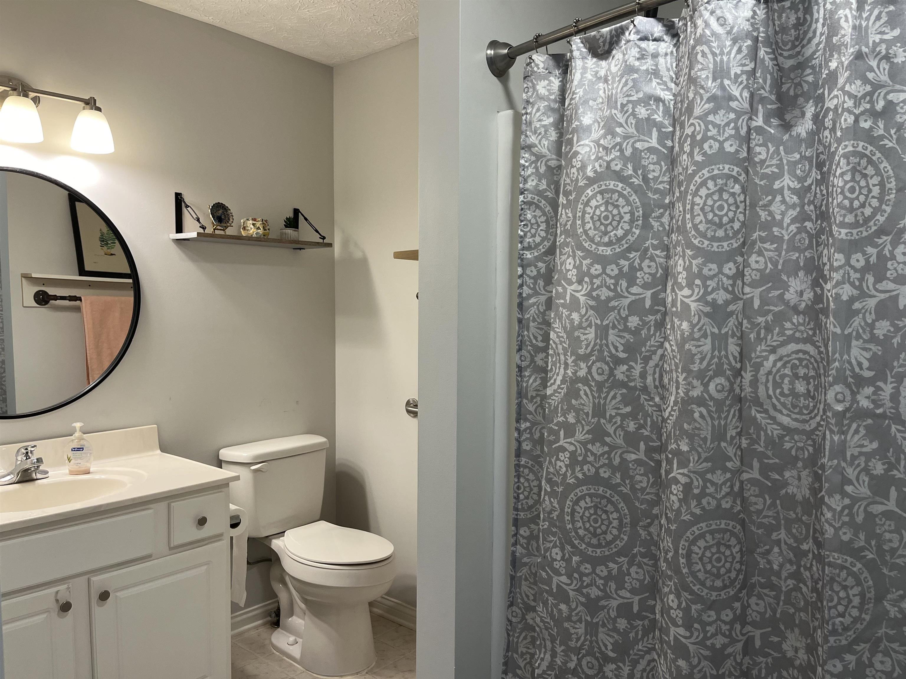 4535 Bernheim Drive, Owensboro, Kentucky 42301, 3 Bedrooms Bedrooms, ,2 BathroomsBathrooms,Single Family Residence,For Sale,Bernheim Drive,90622