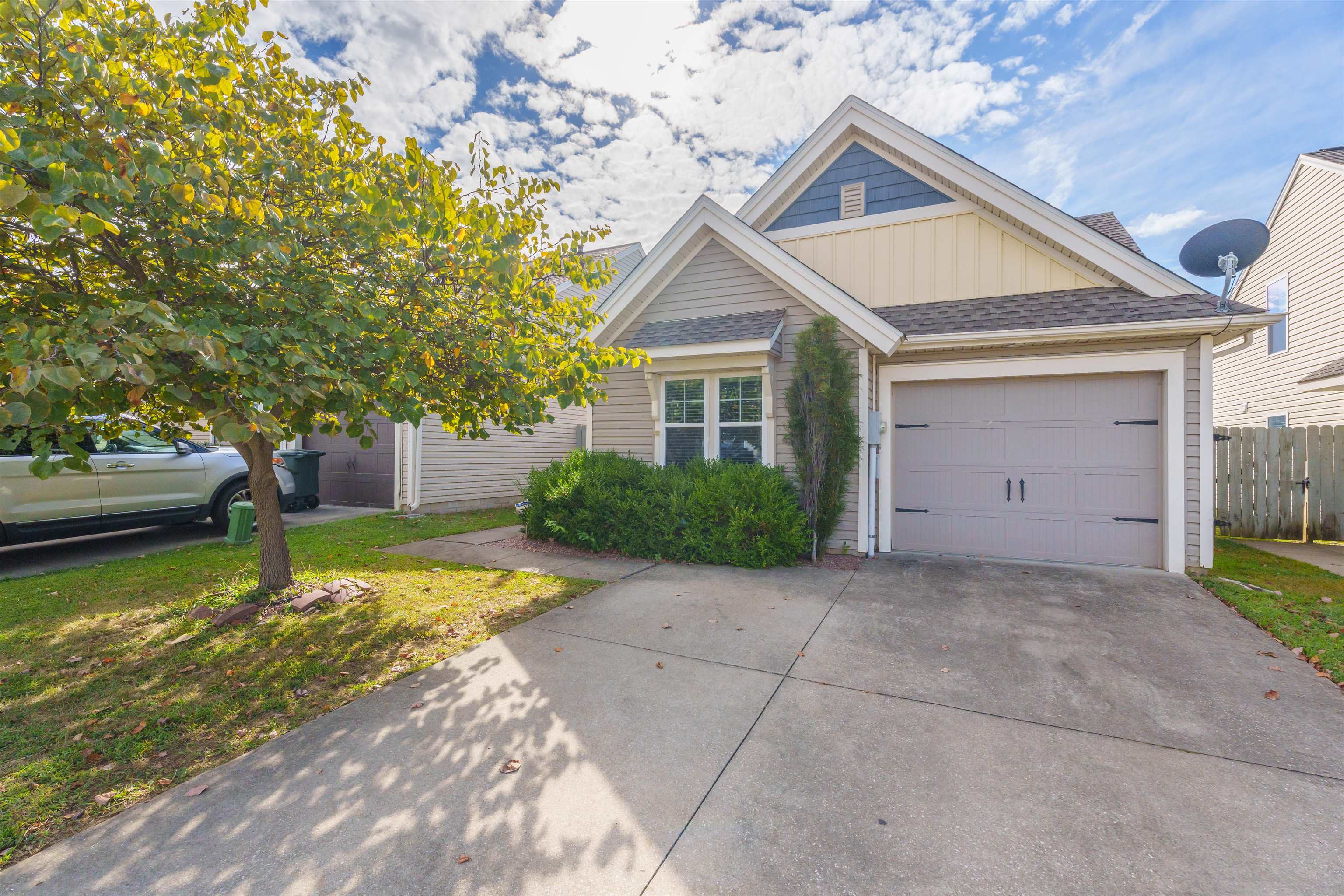 2118 Village Run, Owensboro, Kentucky 42303, 2 Bedrooms Bedrooms, ,2 BathroomsBathrooms,Single Family Residence,For Sale,Village Run,90631