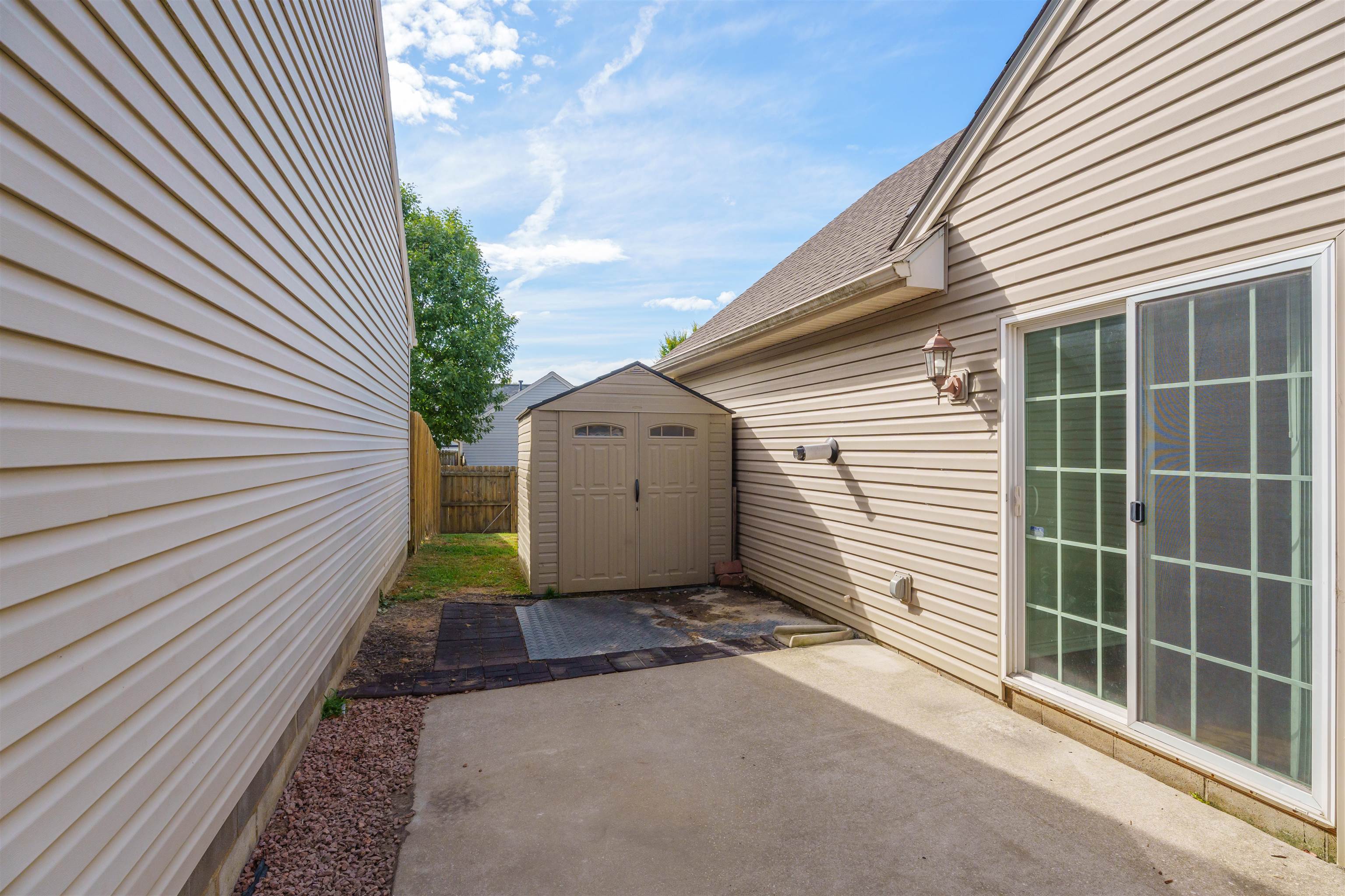 2118 Village Run, Owensboro, Kentucky 42303, 2 Bedrooms Bedrooms, ,2 BathroomsBathrooms,Single Family Residence,For Sale,Village Run,90631