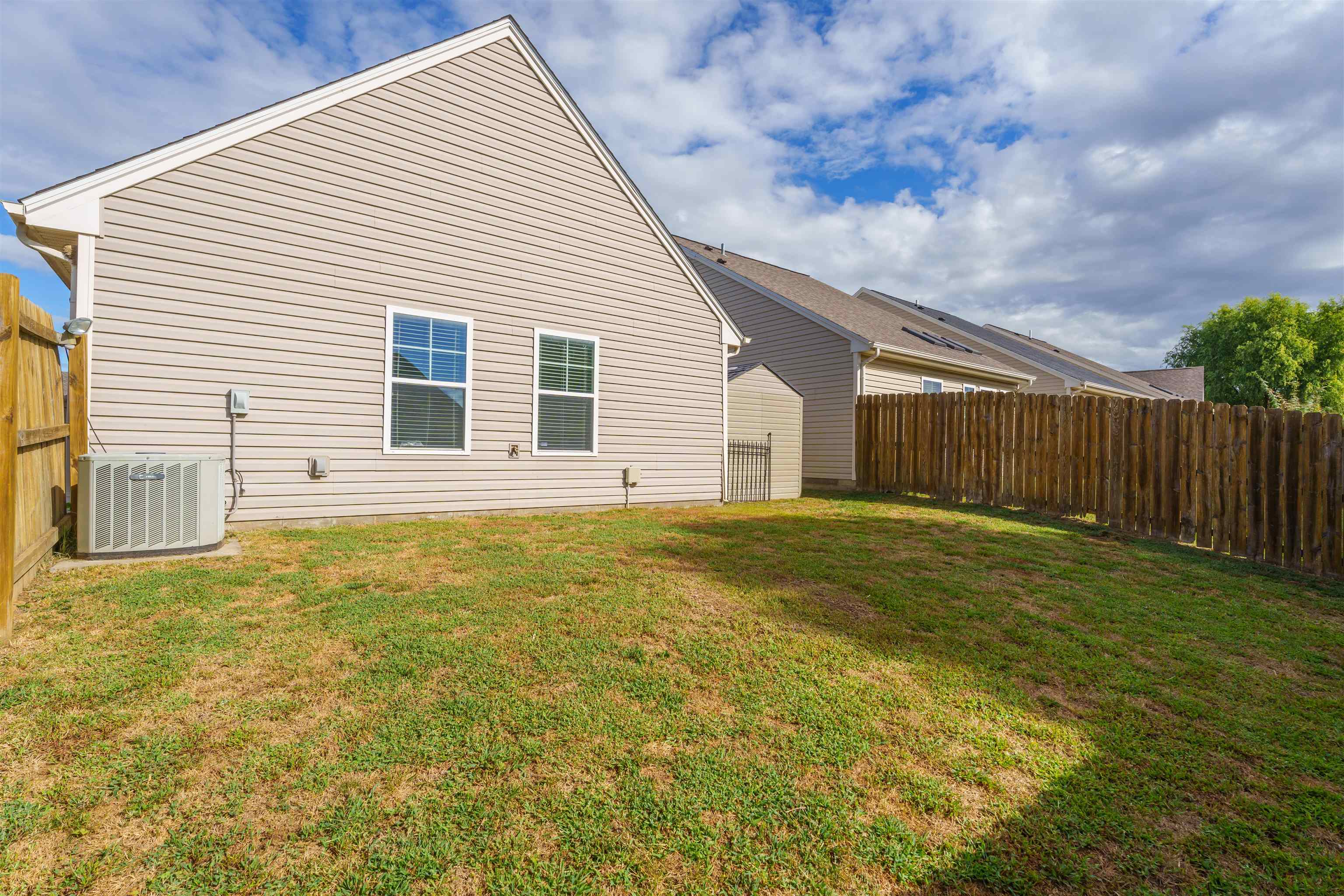 2118 Village Run, Owensboro, Kentucky 42303, 2 Bedrooms Bedrooms, ,2 BathroomsBathrooms,Single Family Residence,For Sale,Village Run,90631