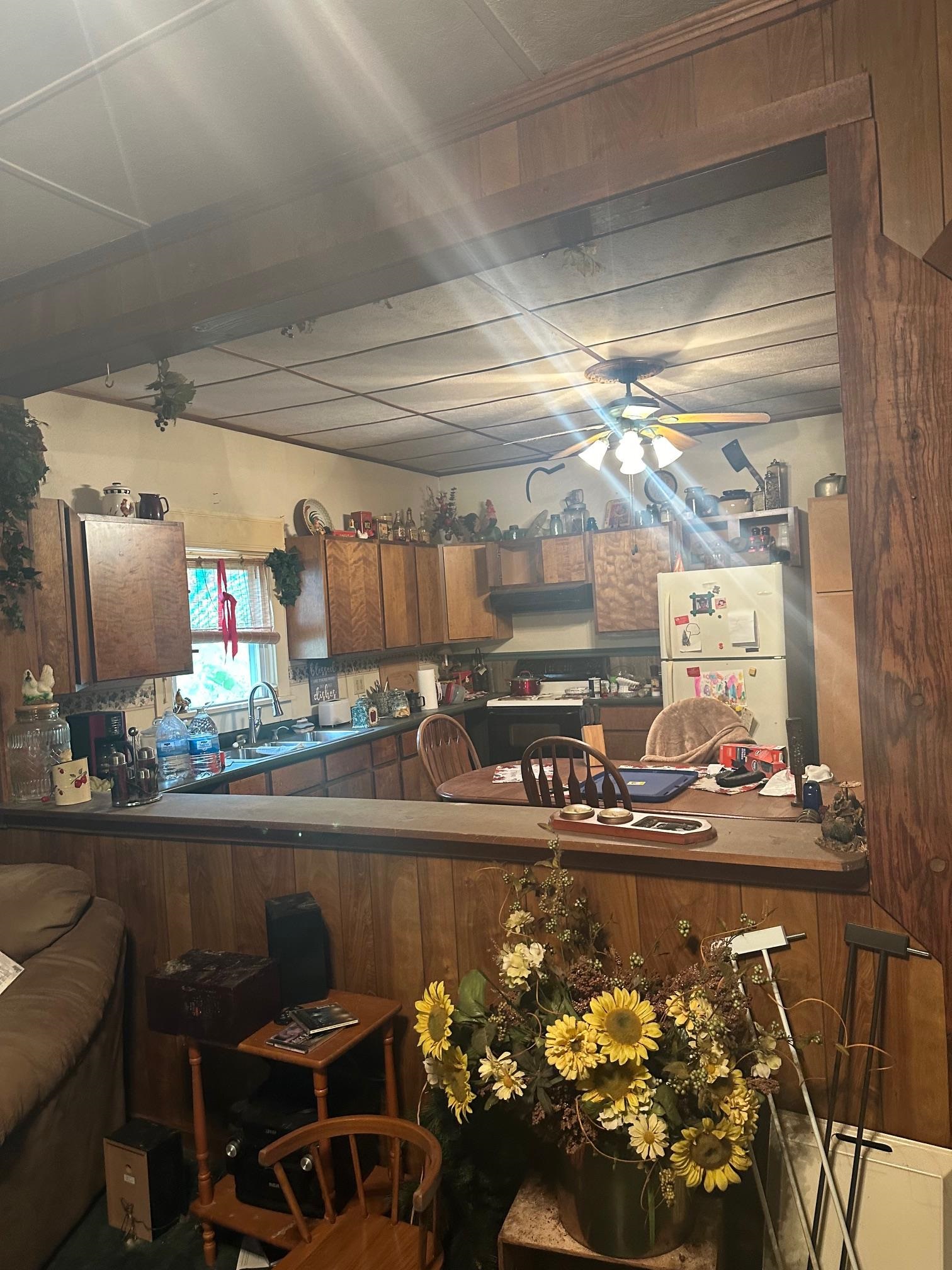 216 Gibson Rd, Slaughters, Kentucky 42456, 3 Bedrooms Bedrooms, ,1 BathroomBathrooms,Single Family Residence,For Sale,Gibson Rd,90634