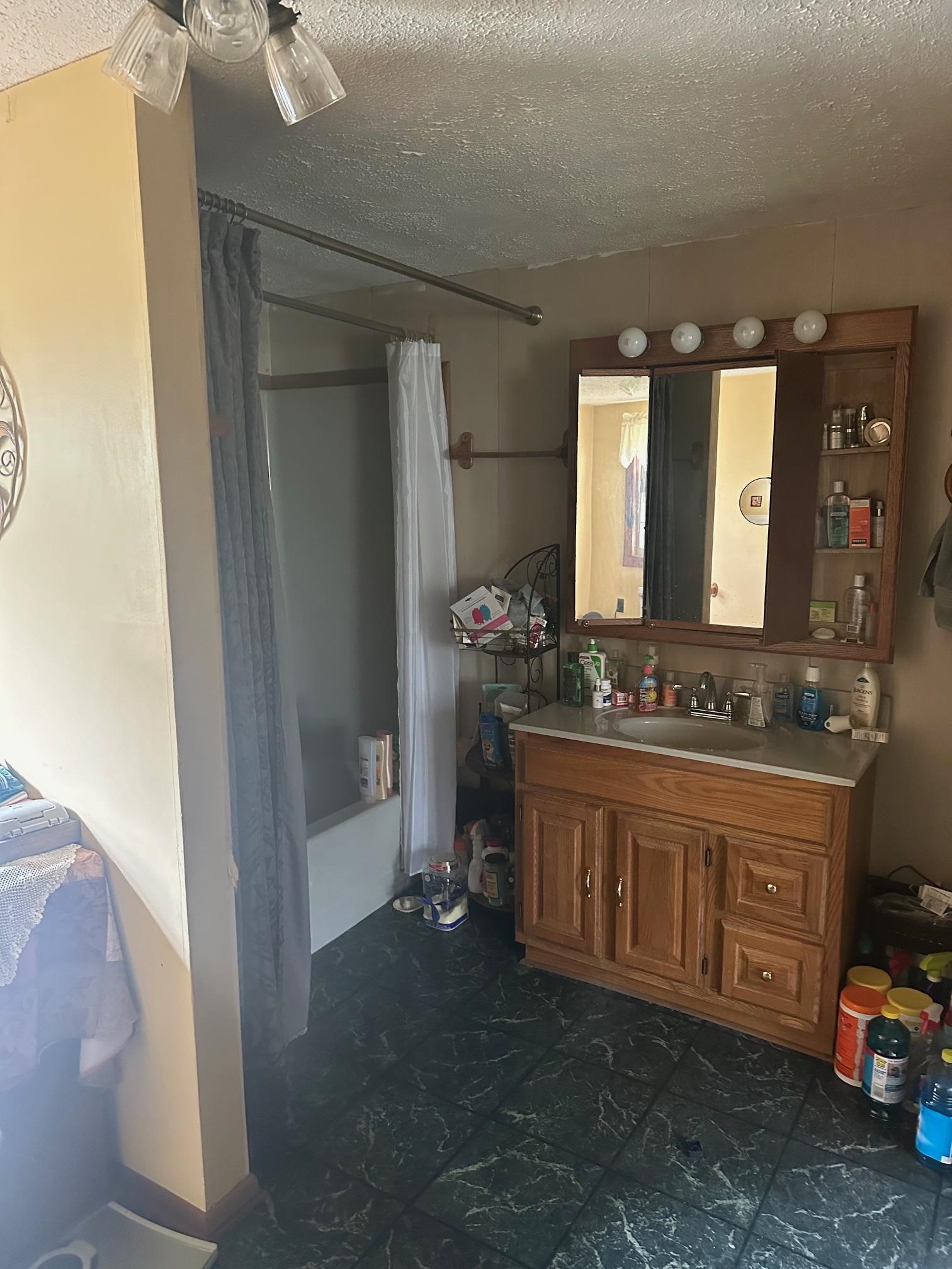 216 Gibson Rd, Slaughters, Kentucky 42456, 3 Bedrooms Bedrooms, ,1 BathroomBathrooms,Single Family Residence,For Sale,Gibson Rd,90634