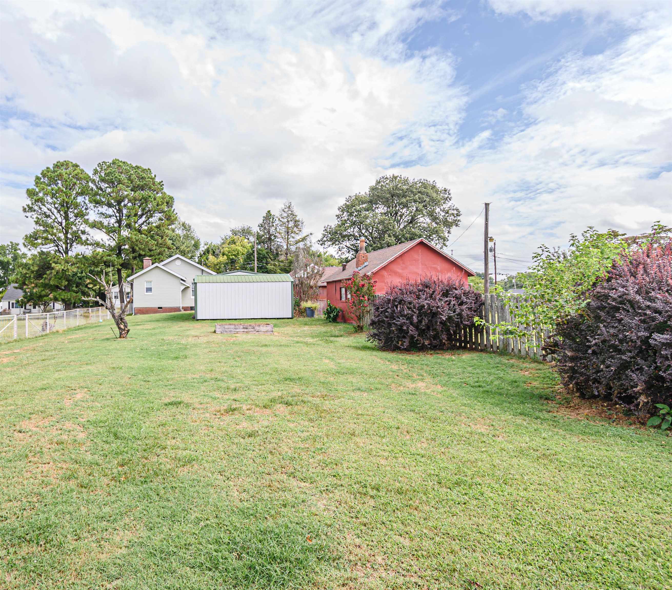 1414 Rose Ave., Owensboro, Kentucky 42301, 2 Bedrooms Bedrooms, ,1 BathroomBathrooms,Single Family Residence,For Sale,Rose Ave.,90635