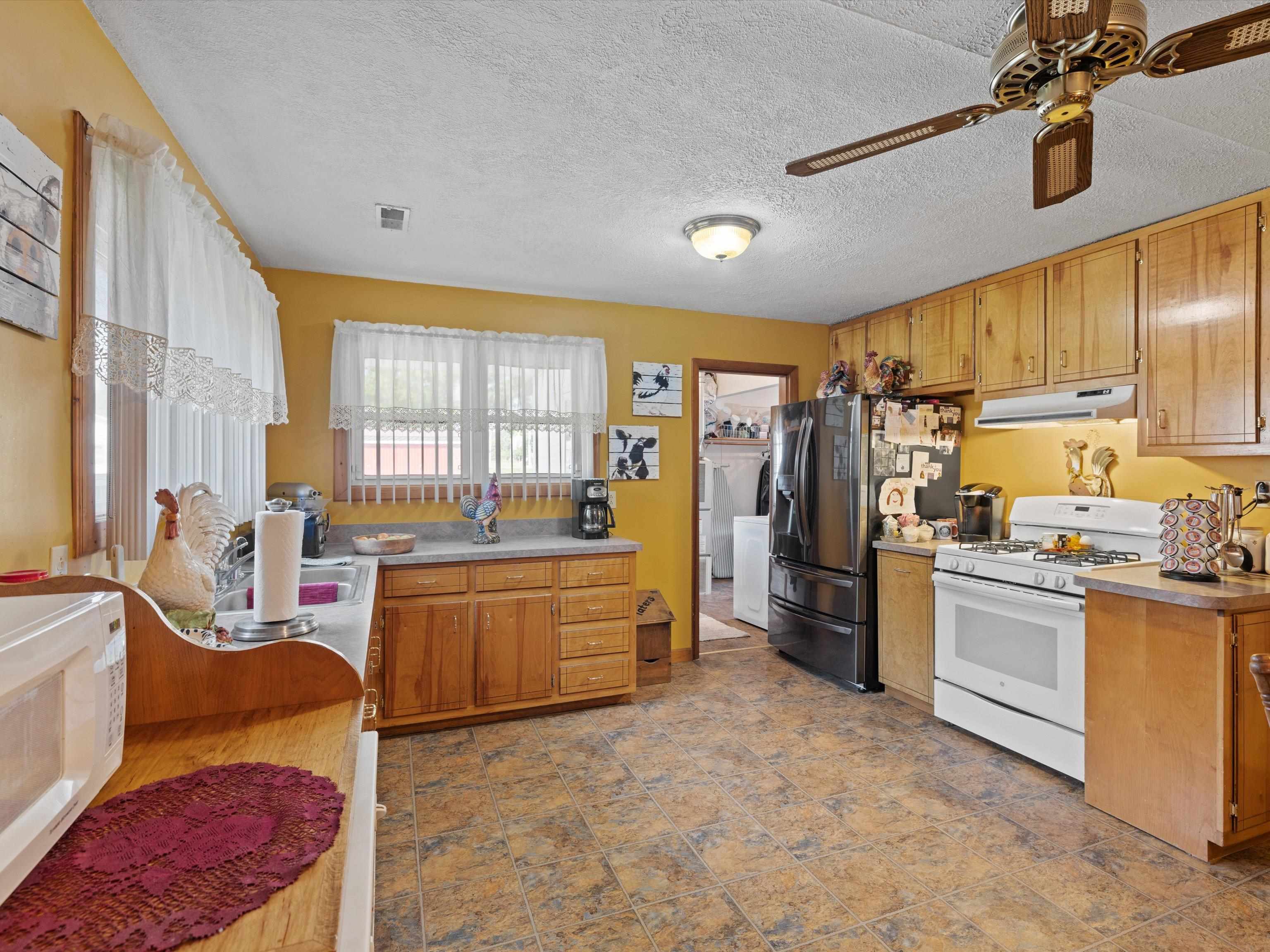 3616 Burns Rd, Owensboro, Kentucky 42301, 4 Bedrooms Bedrooms, ,1 BathroomBathrooms,Single Family Residence,For Sale,Burns Rd,90636