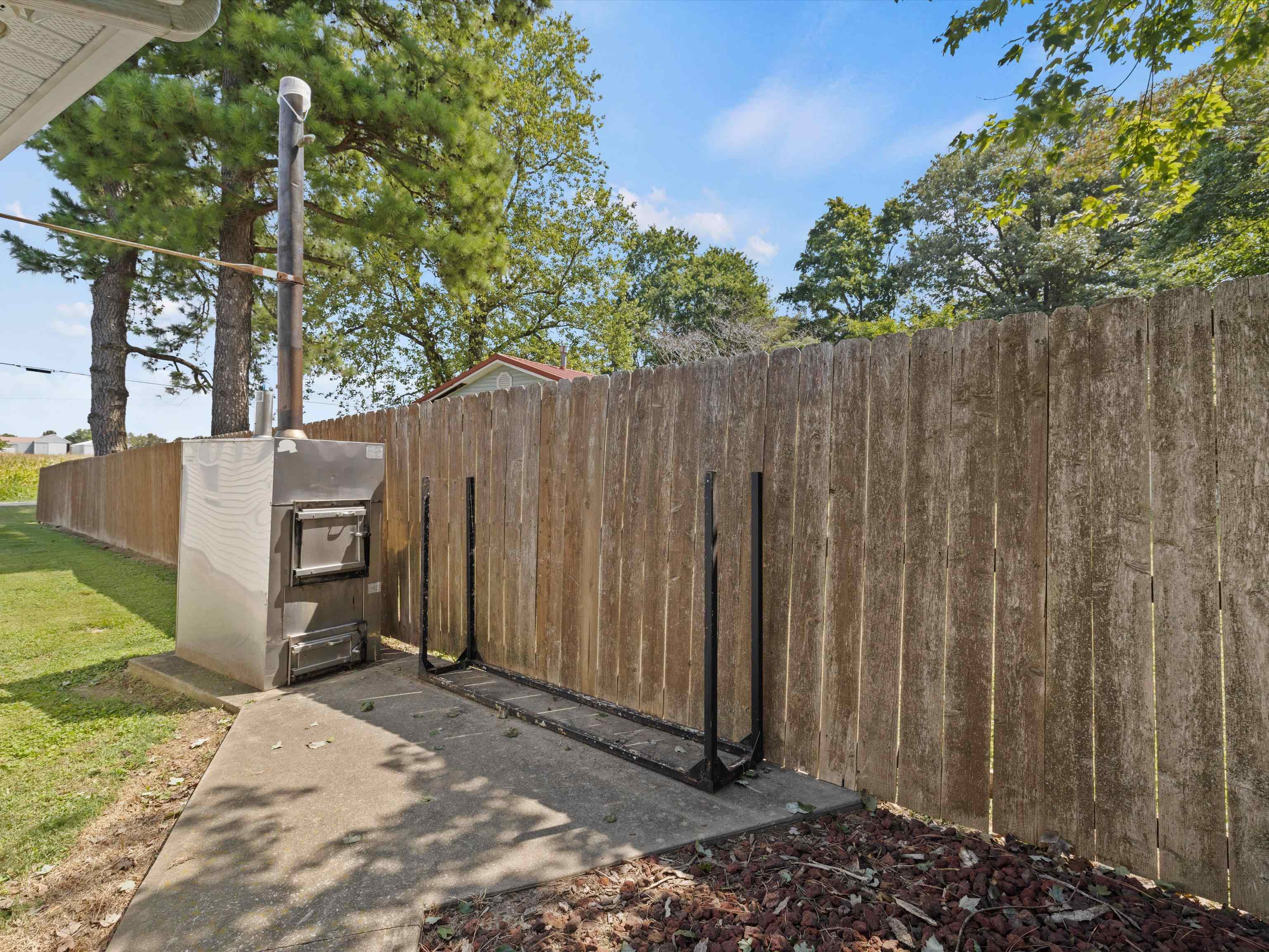 3616 Burns Rd, Owensboro, Kentucky 42301, 4 Bedrooms Bedrooms, ,1 BathroomBathrooms,Single Family Residence,For Sale,Burns Rd,90636
