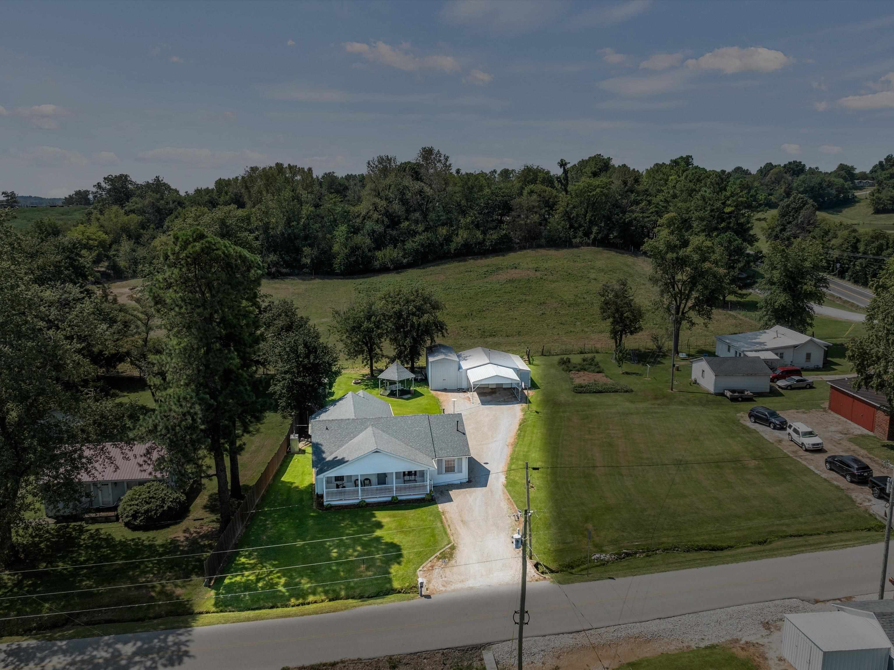 3616 Burns Rd, Owensboro, Kentucky 42301, 4 Bedrooms Bedrooms, ,1 BathroomBathrooms,Single Family Residence,For Sale,Burns Rd,90636