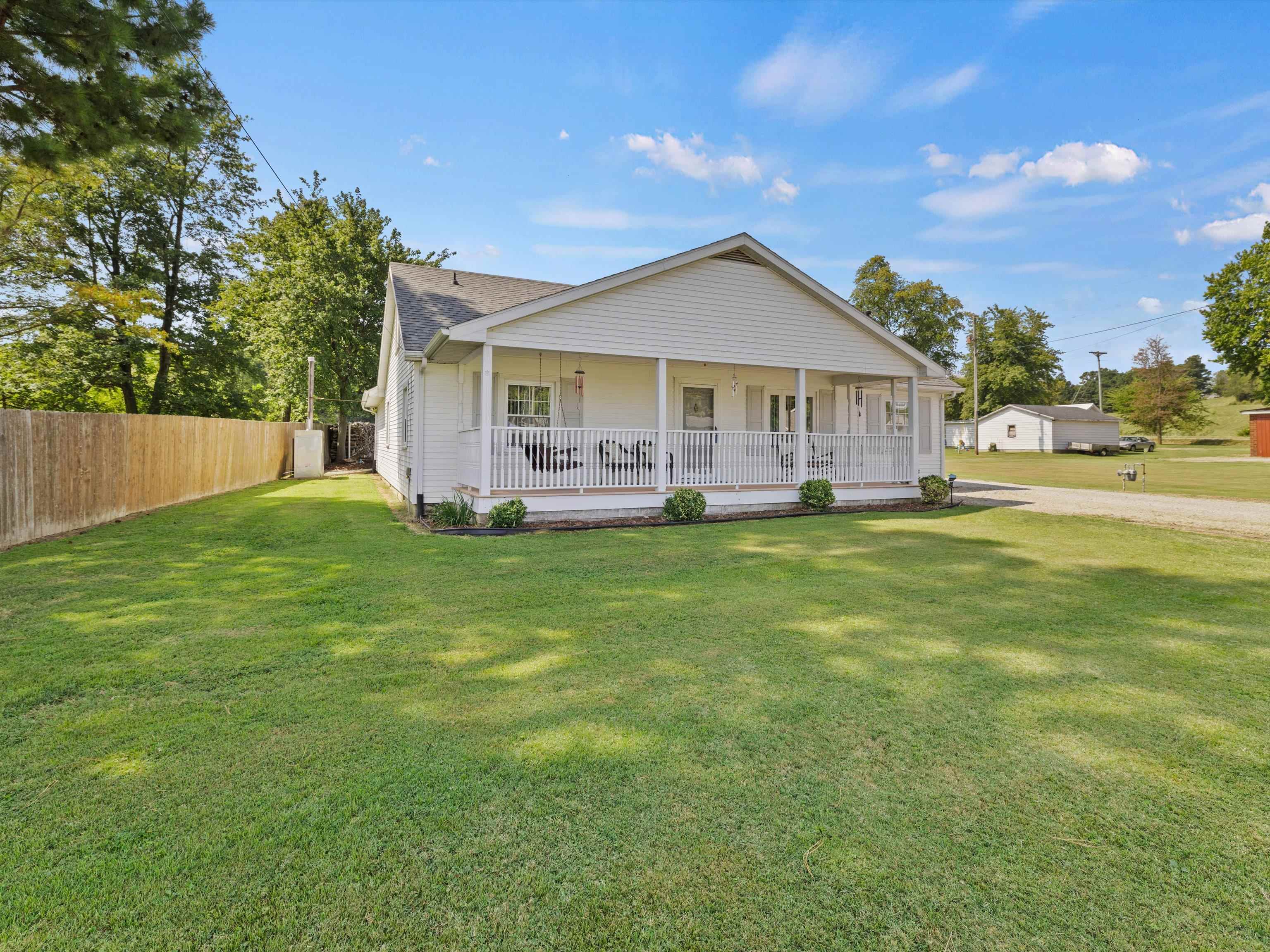 3616 Burns Rd, Owensboro, Kentucky 42301, 4 Bedrooms Bedrooms, ,1 BathroomBathrooms,Single Family Residence,For Sale,Burns Rd,90636