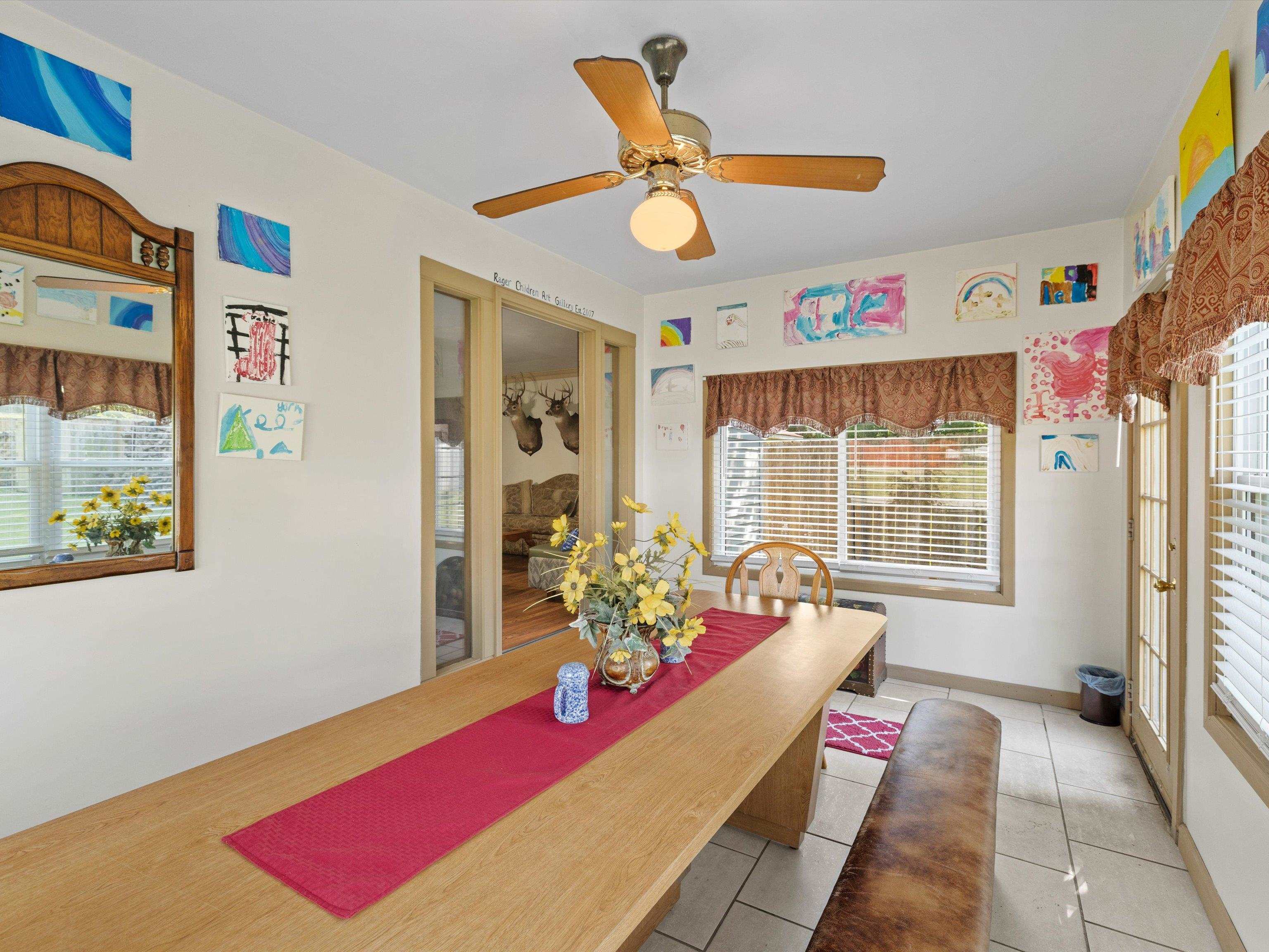 3616 Burns Rd, Owensboro, Kentucky 42301, 4 Bedrooms Bedrooms, ,1 BathroomBathrooms,Single Family Residence,For Sale,Burns Rd,90636
