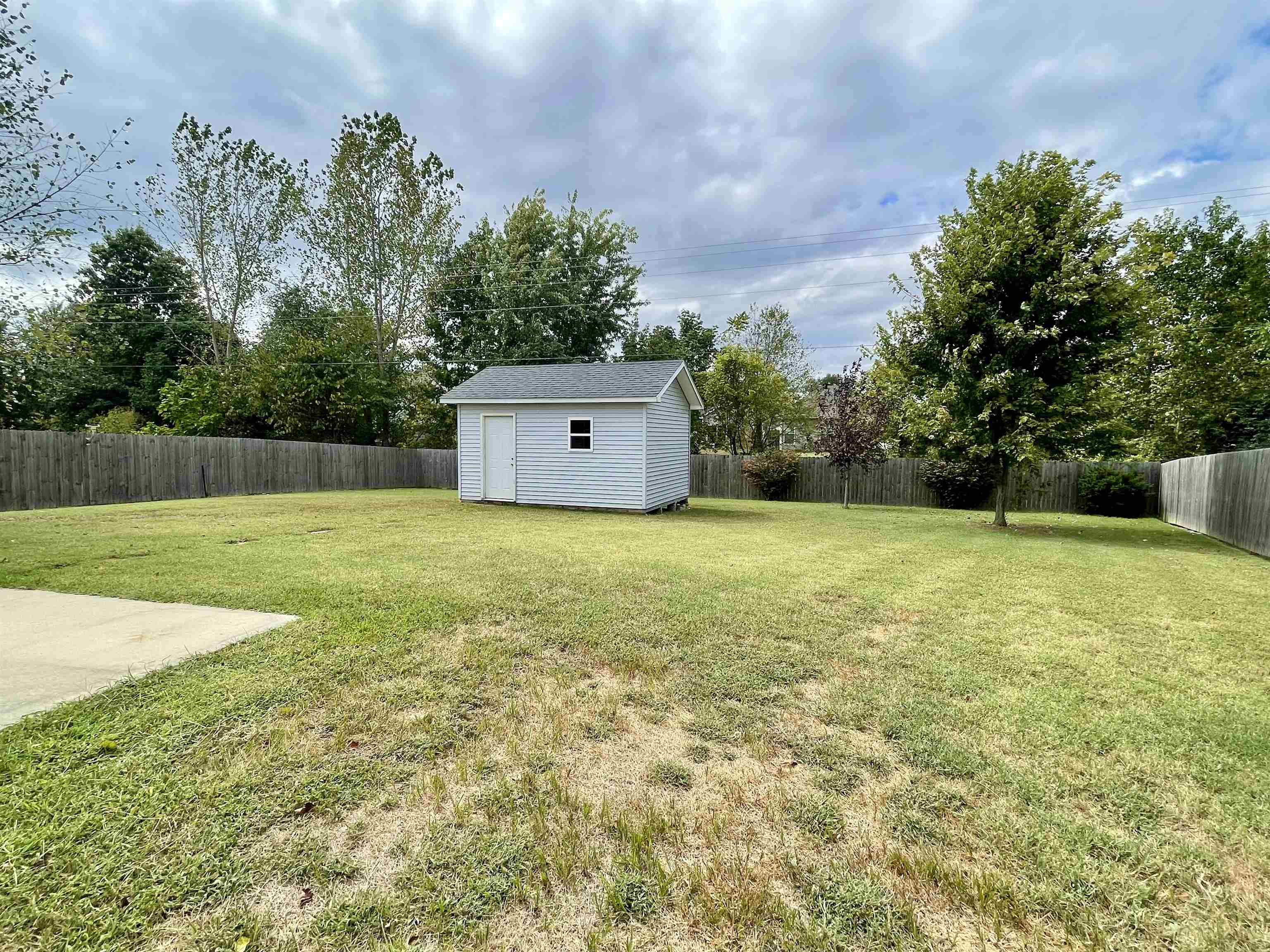 6460 Autumn Valley Trace, Utica, Kentucky 42376, 3 Bedrooms Bedrooms, ,2 BathroomsBathrooms,Single Family Residence,For Sale,Autumn Valley Trace,90638