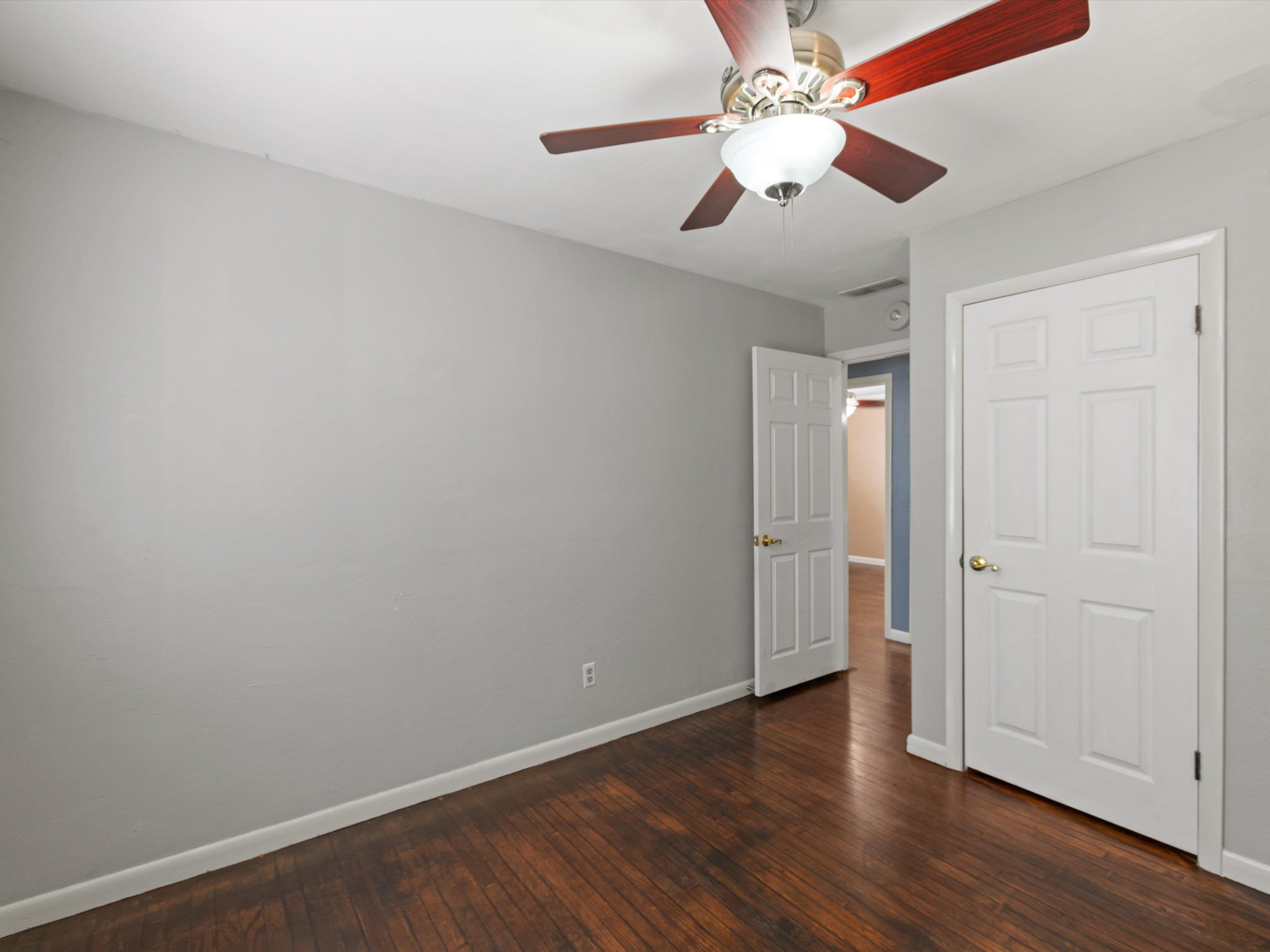 4300 Hawthorne Dr., Owensboro, Kentucky 42303, 3 Bedrooms Bedrooms, ,2 BathroomsBathrooms,Single Family Residence,For Sale,Hawthorne Dr.,90640