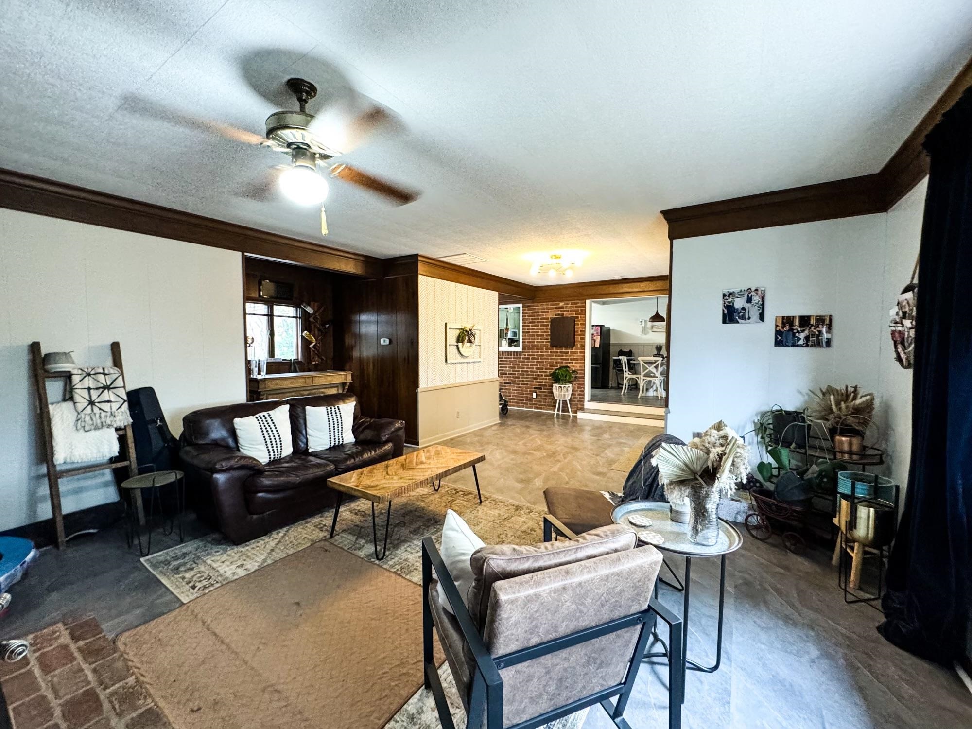 2416 Farrier Pl, Owensboro, Kentucky 42301, 3 Bedrooms Bedrooms, ,2 BathroomsBathrooms,Single Family Residence,For Sale,Farrier Pl,90650