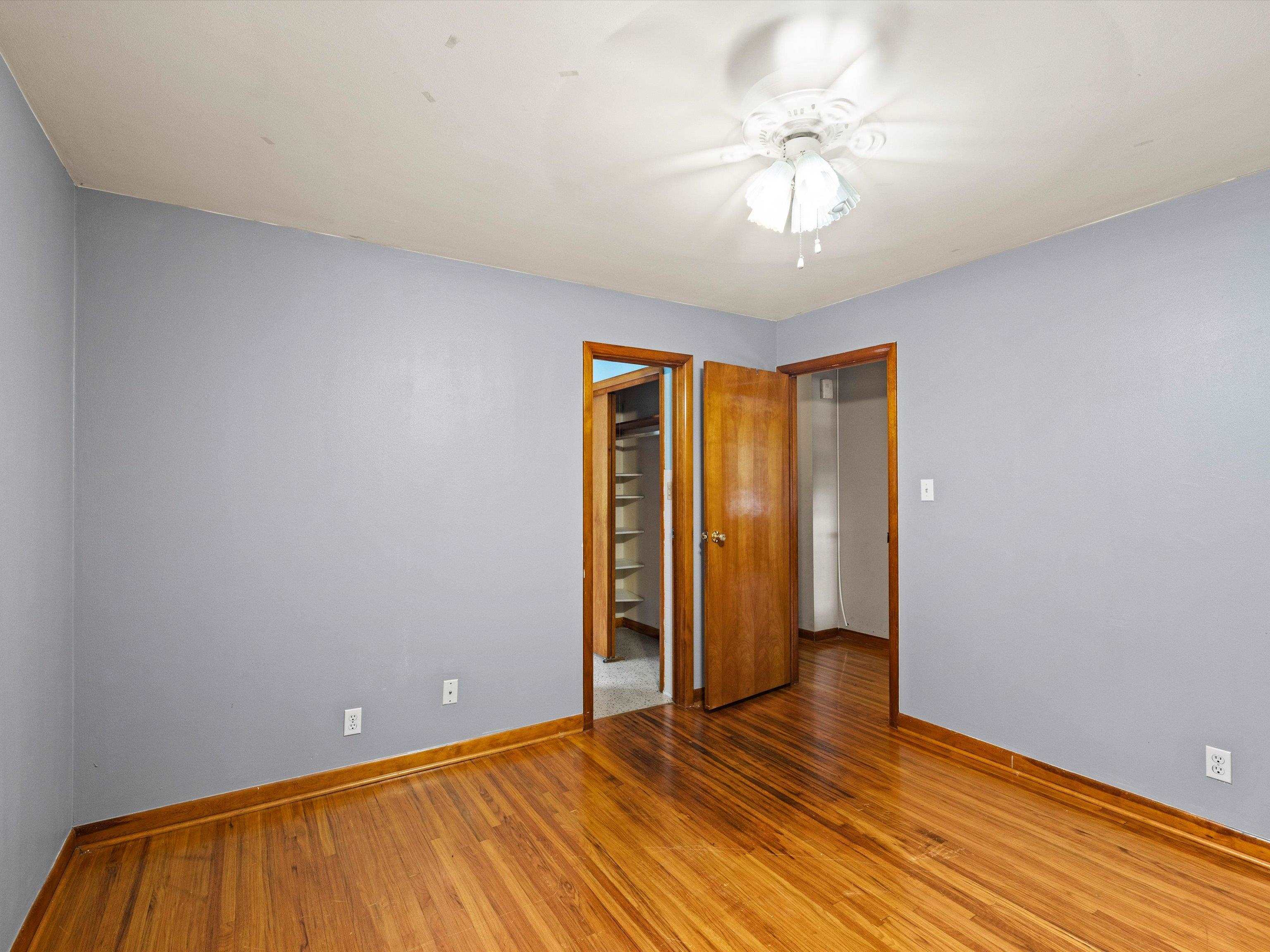 2412 Elm St., Henderson, Kentucky 42420, 4 Bedrooms Bedrooms, ,2 BathroomsBathrooms,Single Family Residence,For Sale,Elm St.,90651