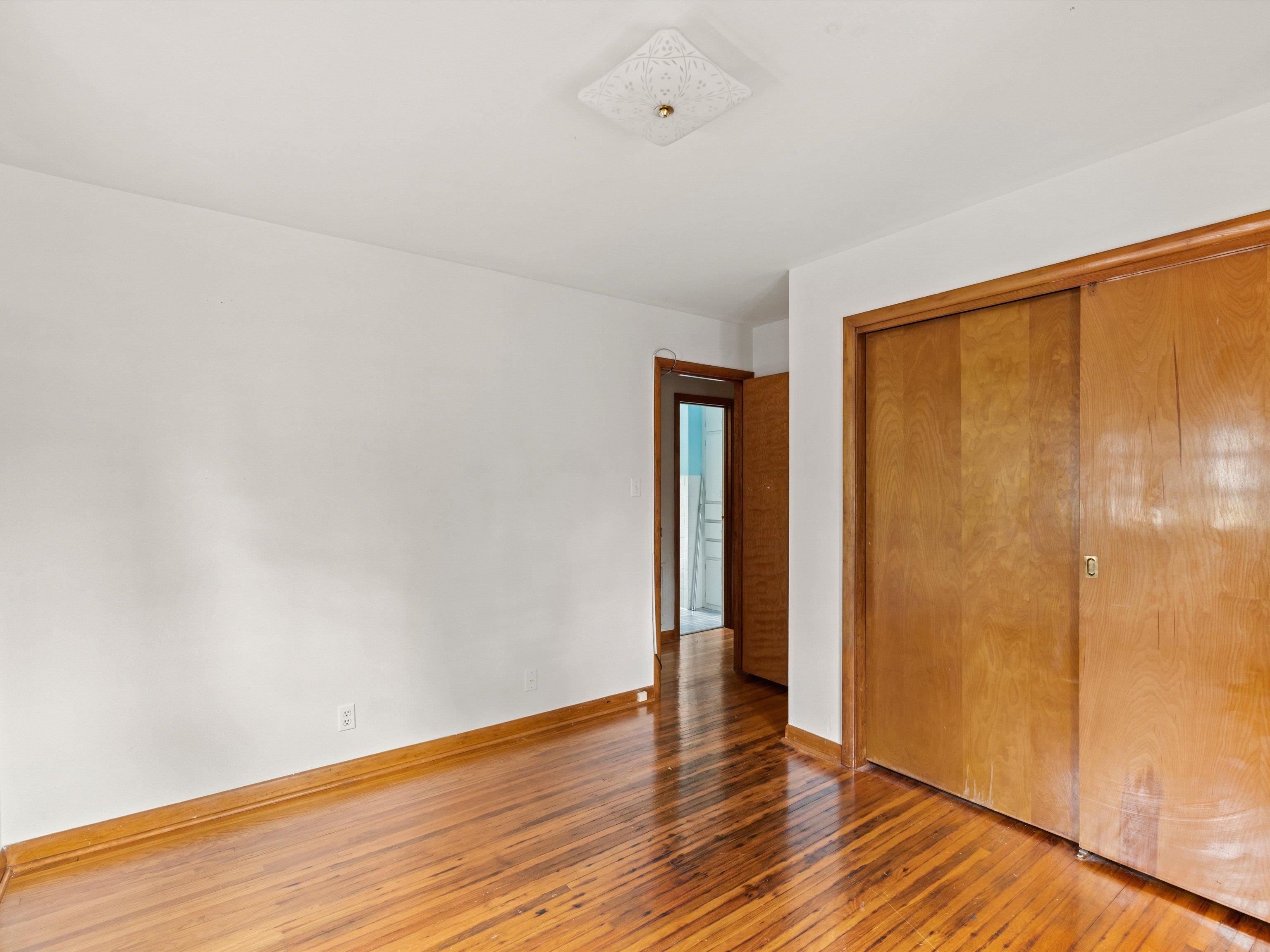 2412 Elm St., Henderson, Kentucky 42420, 4 Bedrooms Bedrooms, ,2 BathroomsBathrooms,Single Family Residence,For Sale,Elm St.,90651