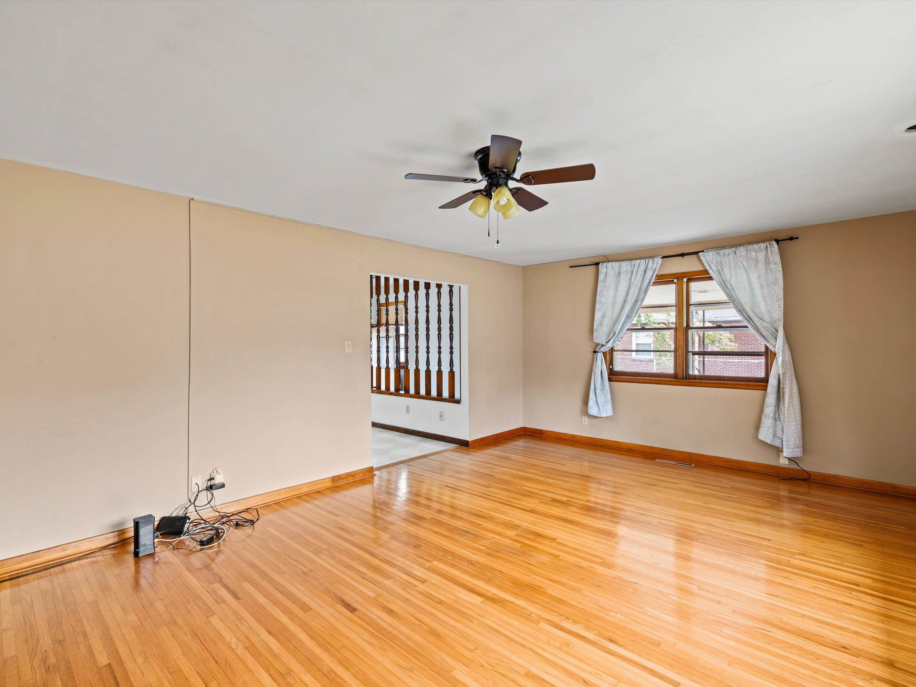 2412 Elm St., Henderson, Kentucky 42420, 4 Bedrooms Bedrooms, ,2 BathroomsBathrooms,Single Family Residence,For Sale,Elm St.,90651