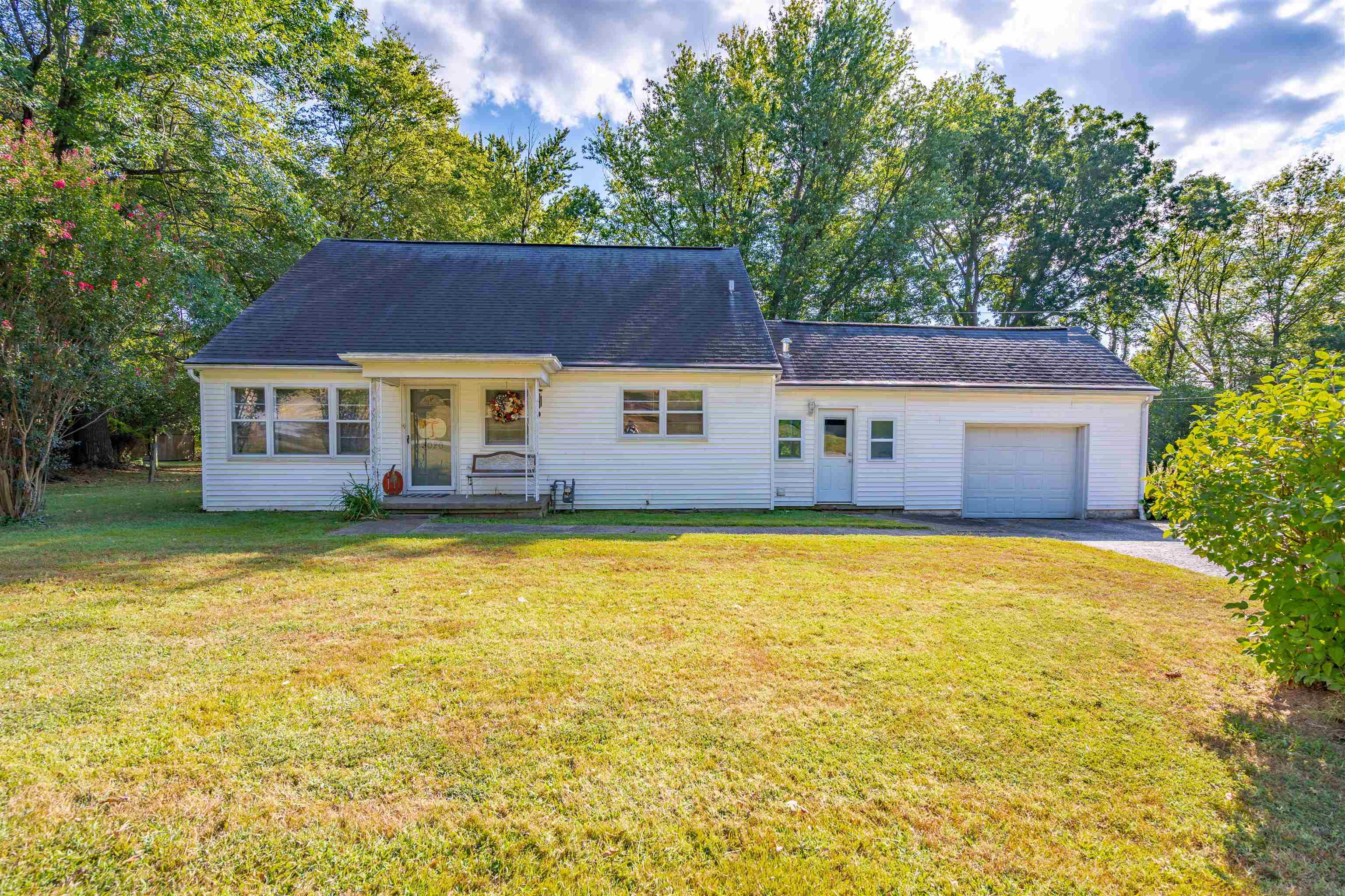 3020 Reid Rd., Owensboro, Kentucky 42303, 3 Bedrooms Bedrooms, ,1 BathroomBathrooms,Single Family Residence,For Sale,Reid Rd.,90653