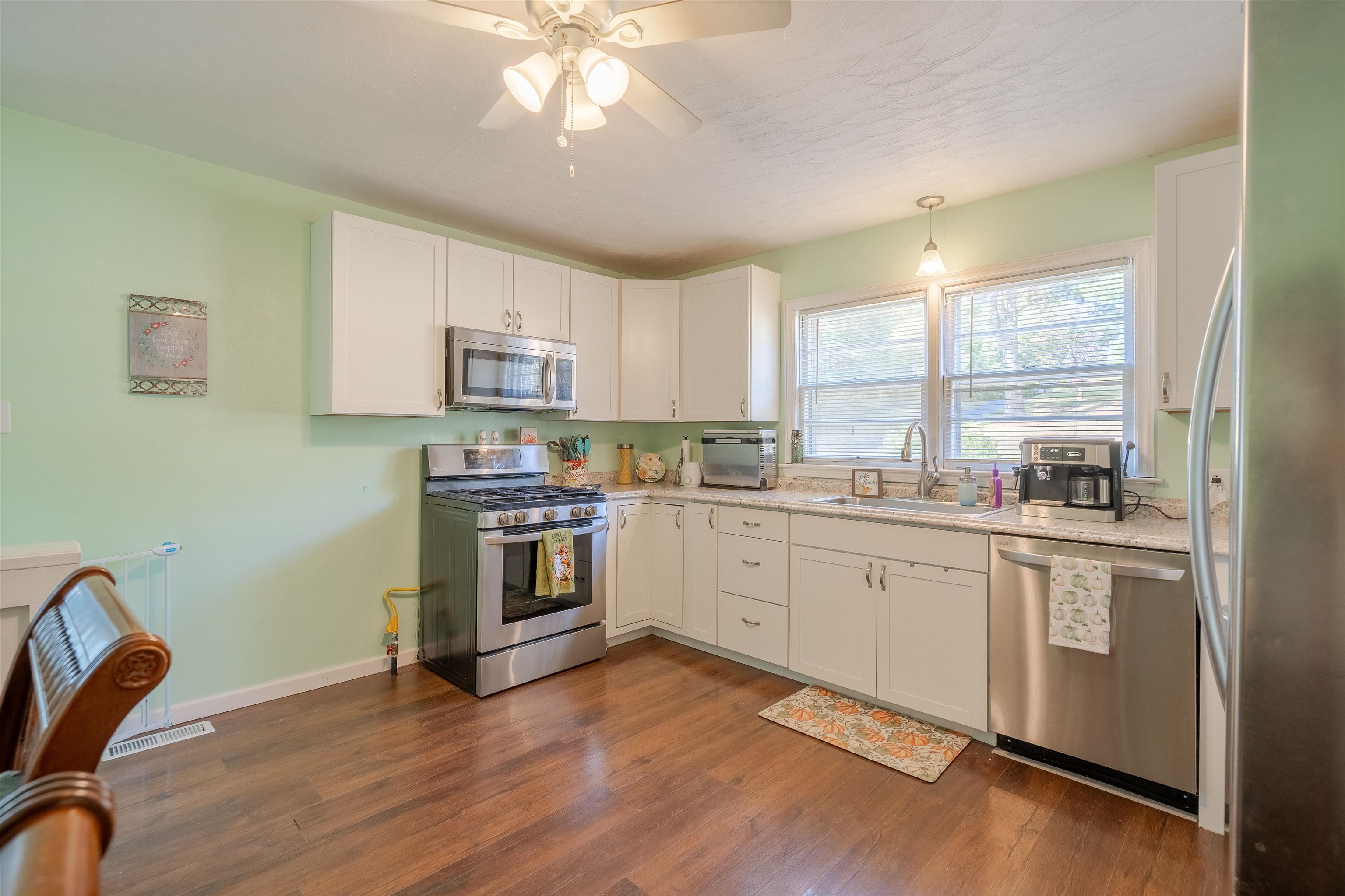 3020 Reid Rd., Owensboro, Kentucky 42303, 3 Bedrooms Bedrooms, ,1 BathroomBathrooms,Single Family Residence,For Sale,Reid Rd.,90653