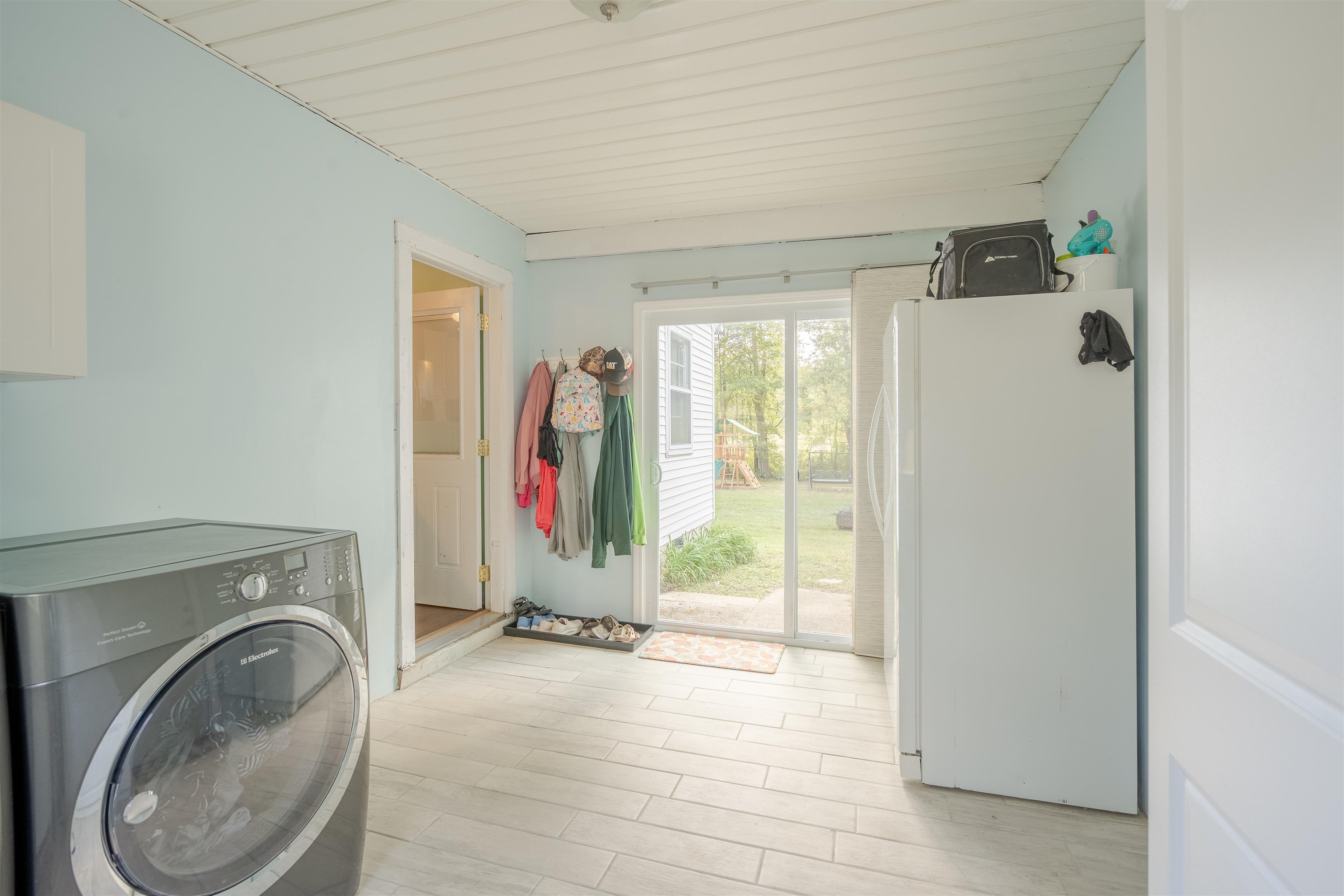 3020 Reid Rd., Owensboro, Kentucky 42303, 3 Bedrooms Bedrooms, ,1 BathroomBathrooms,Single Family Residence,For Sale,Reid Rd.,90653