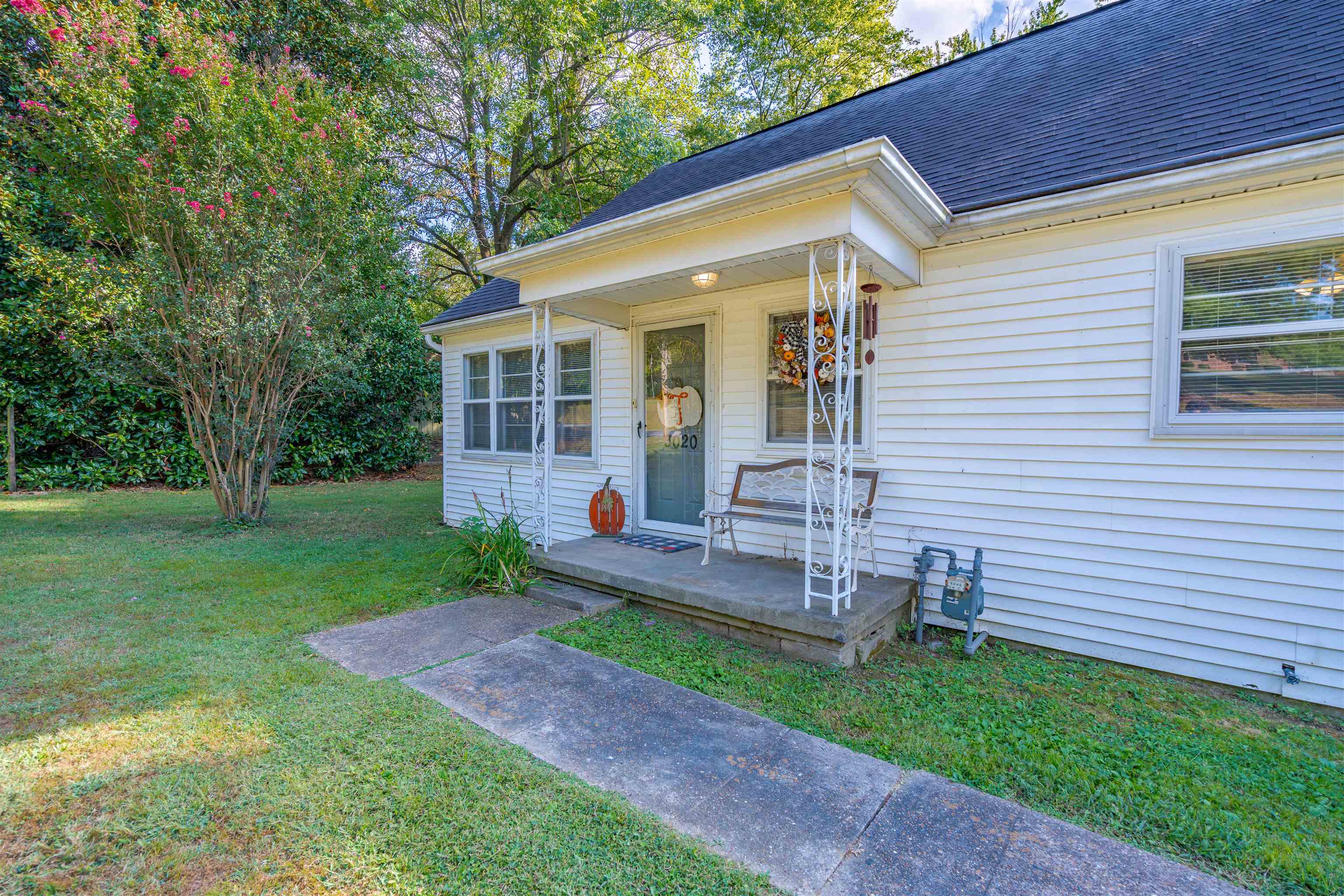 3020 Reid Rd., Owensboro, Kentucky 42303, 3 Bedrooms Bedrooms, ,1 BathroomBathrooms,Single Family Residence,For Sale,Reid Rd.,90653