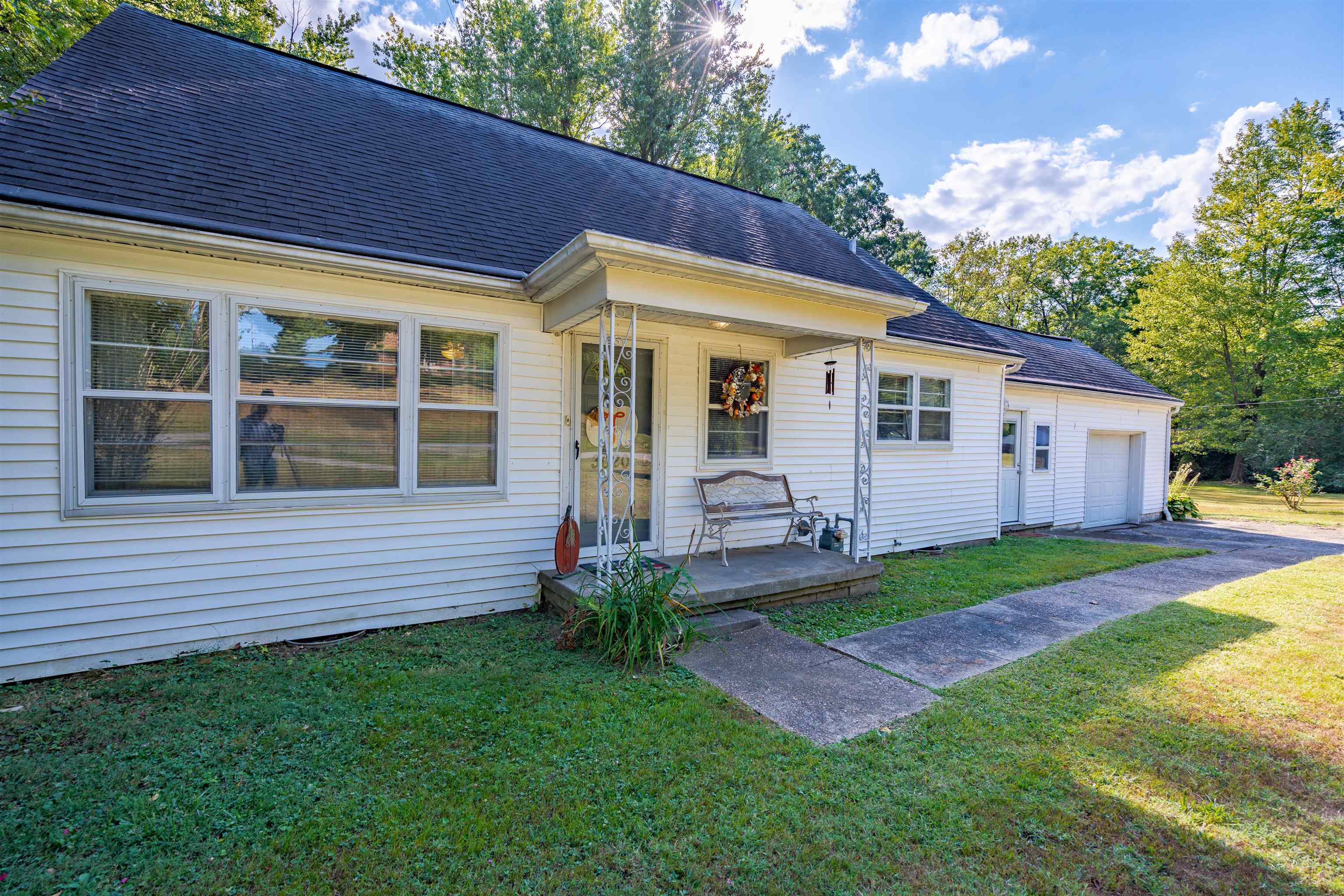 3020 Reid Rd., Owensboro, Kentucky 42303, 3 Bedrooms Bedrooms, ,1 BathroomBathrooms,Single Family Residence,For Sale,Reid Rd.,90653