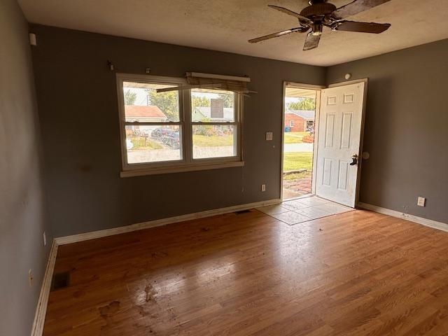 1355 Meadowlane Dr, Lewisport, Kentucky 42351, 4 Bedrooms Bedrooms, ,1 BathroomBathrooms,Single Family Residence,For Sale,Meadowlane Dr,90657
