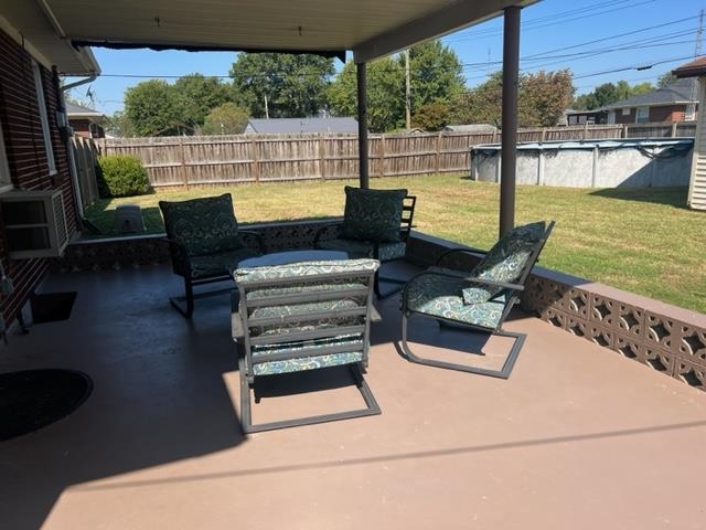 755 Canterbury Road, Owensboro, Kentucky 42303, 2 Bedrooms Bedrooms, ,2 BathroomsBathrooms,Single Family Residence,For Sale,Canterbury Road,90662