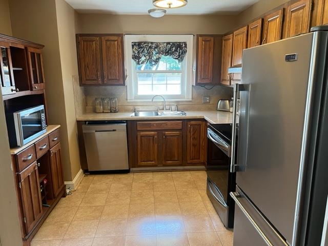 755 Canterbury Road, Owensboro, Kentucky 42303, 2 Bedrooms Bedrooms, ,2 BathroomsBathrooms,Single Family Residence,For Sale,Canterbury Road,90662