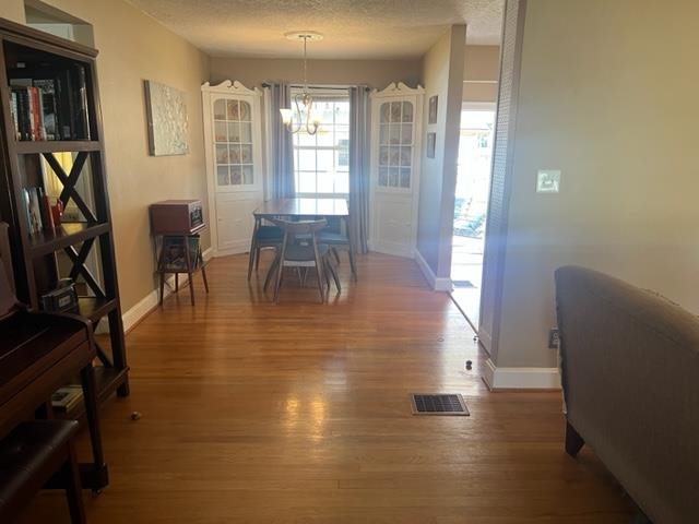 755 Canterbury Road, Owensboro, Kentucky 42303, 2 Bedrooms Bedrooms, ,2 BathroomsBathrooms,Single Family Residence,For Sale,Canterbury Road,90662