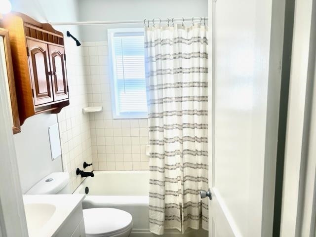1852 Chesterfield Drive, Owensboro, Kentucky 42301, 2 Bedrooms Bedrooms, ,1 BathroomBathrooms,Single Family Residence,For Sale,Chesterfield Drive,90669