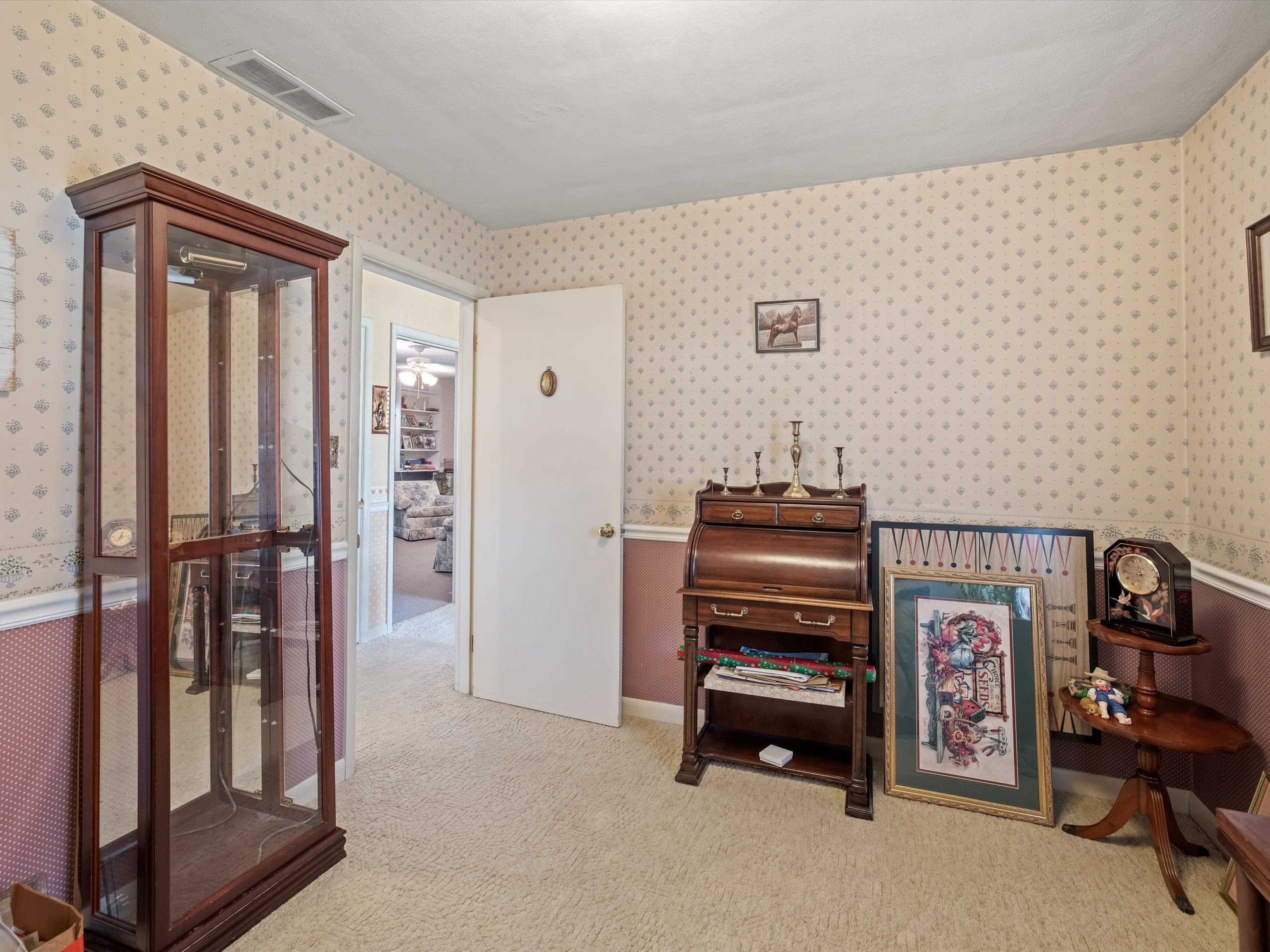 1920 Lewis Lane, Owensboro, Kentucky 42301, 3 Bedrooms Bedrooms, ,2 BathroomsBathrooms,Single Family Residence,For Sale,Lewis Lane,90673