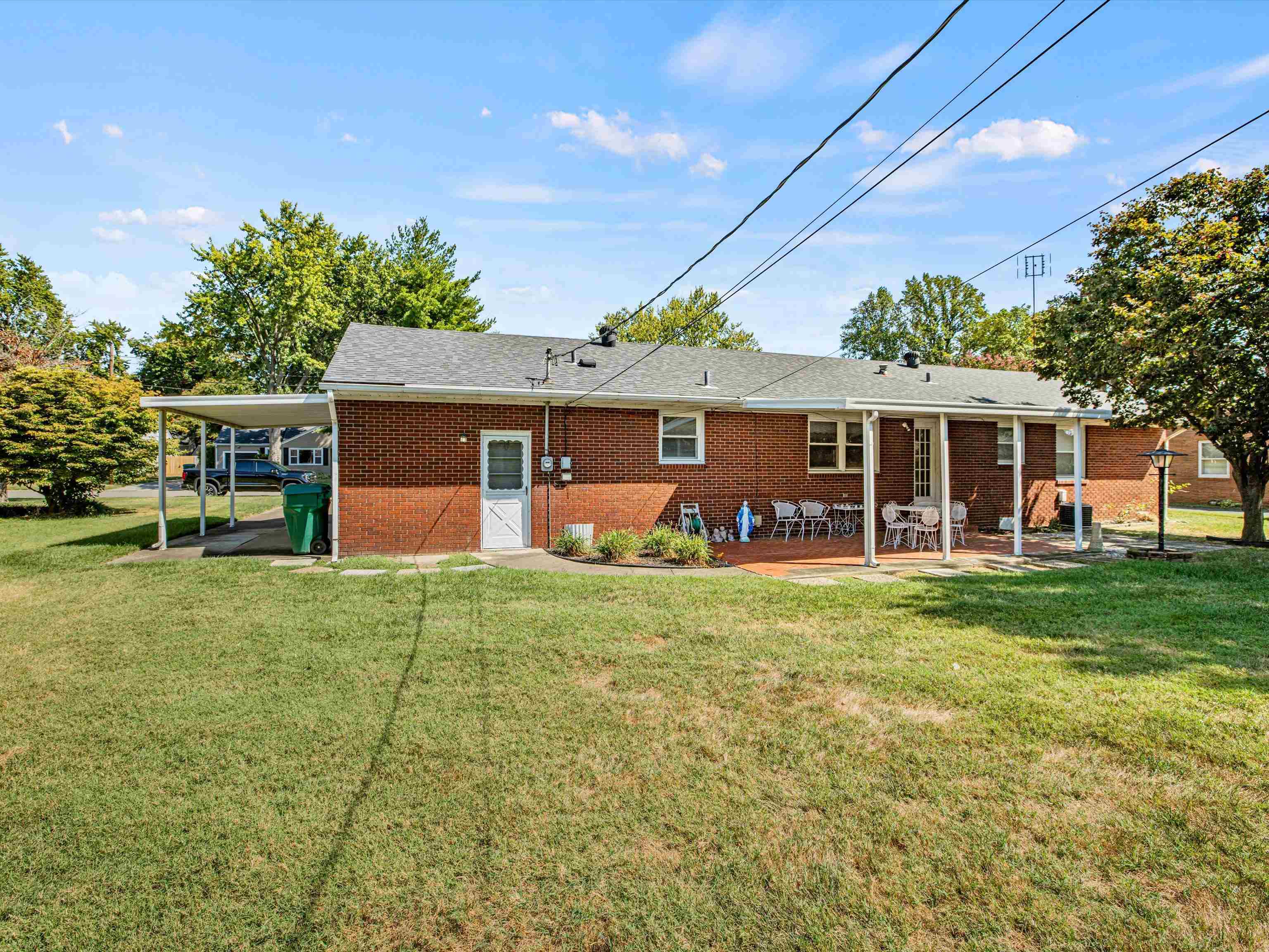 1920 Lewis Lane, Owensboro, Kentucky 42301, 3 Bedrooms Bedrooms, ,2 BathroomsBathrooms,Single Family Residence,For Sale,Lewis Lane,90673