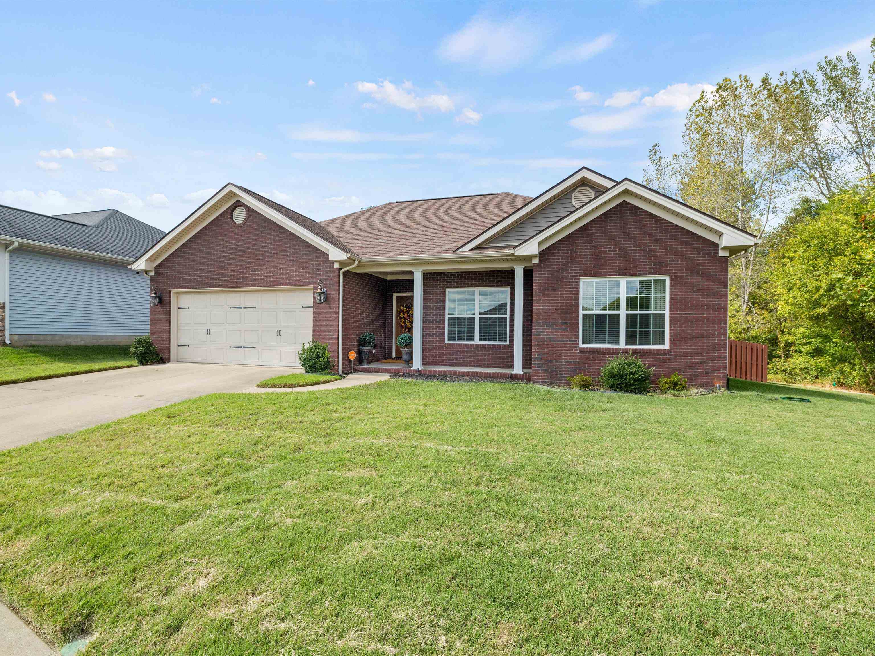5127 Opal Ct, Owensboro, Kentucky 42303, 3 Bedrooms Bedrooms, ,2 BathroomsBathrooms,Single Family Residence,For Sale,Opal Ct,90675
