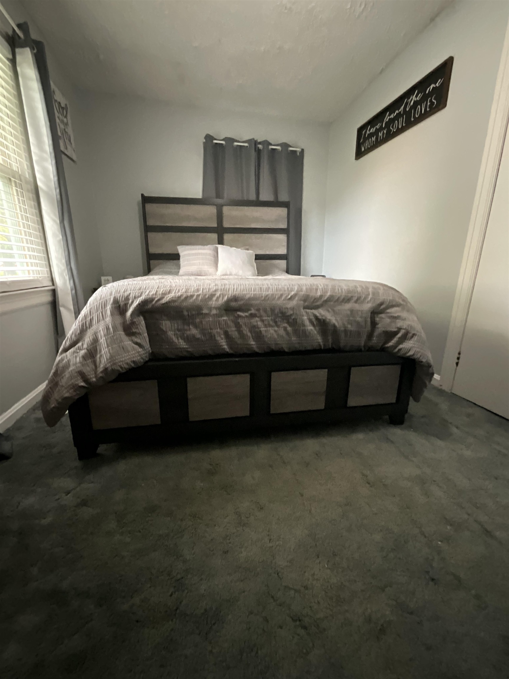5011 Grandview Drive, Owensboro, Kentucky 42303, 2 Bedrooms Bedrooms, ,1 BathroomBathrooms,Single Family Residence,For Sale,Grandview Drive,90681