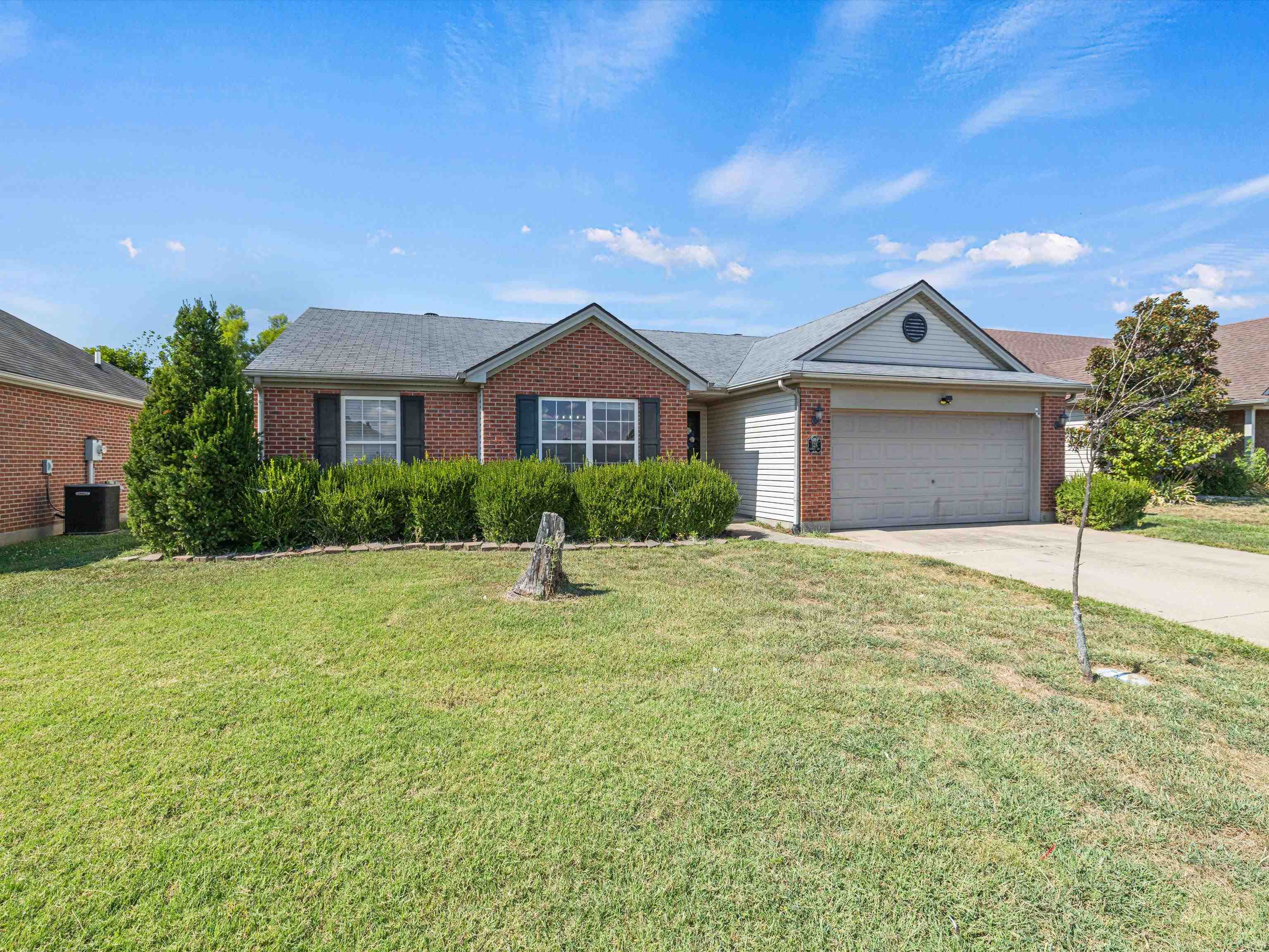 528 Camden Circle, Owensboro, Kentucky 42301, 3 Bedrooms Bedrooms, ,2 BathroomsBathrooms,Single Family Residence,For Sale,Camden Circle,90696