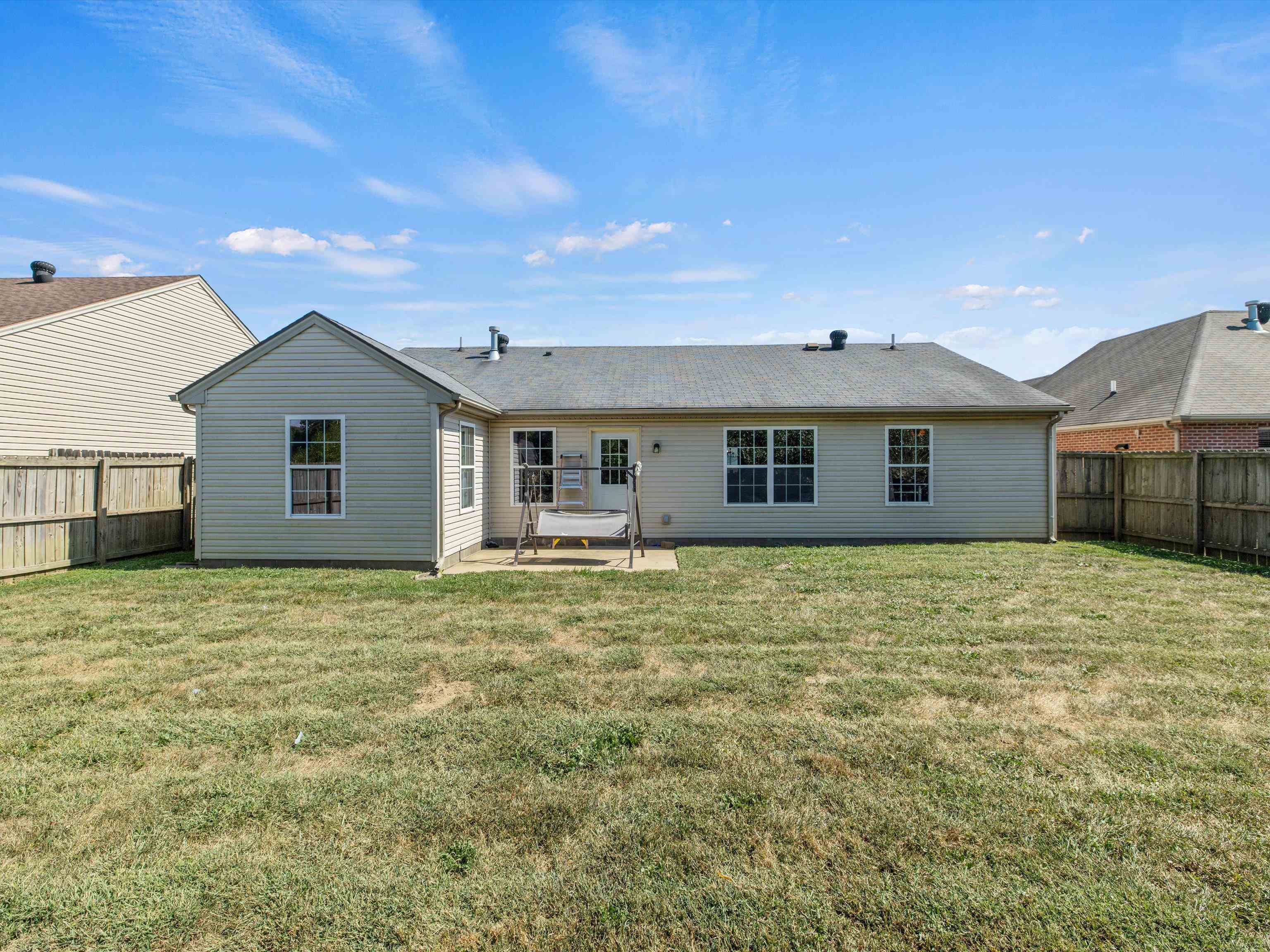 528 Camden Circle, Owensboro, Kentucky 42301, 3 Bedrooms Bedrooms, ,2 BathroomsBathrooms,Single Family Residence,For Sale,Camden Circle,90696