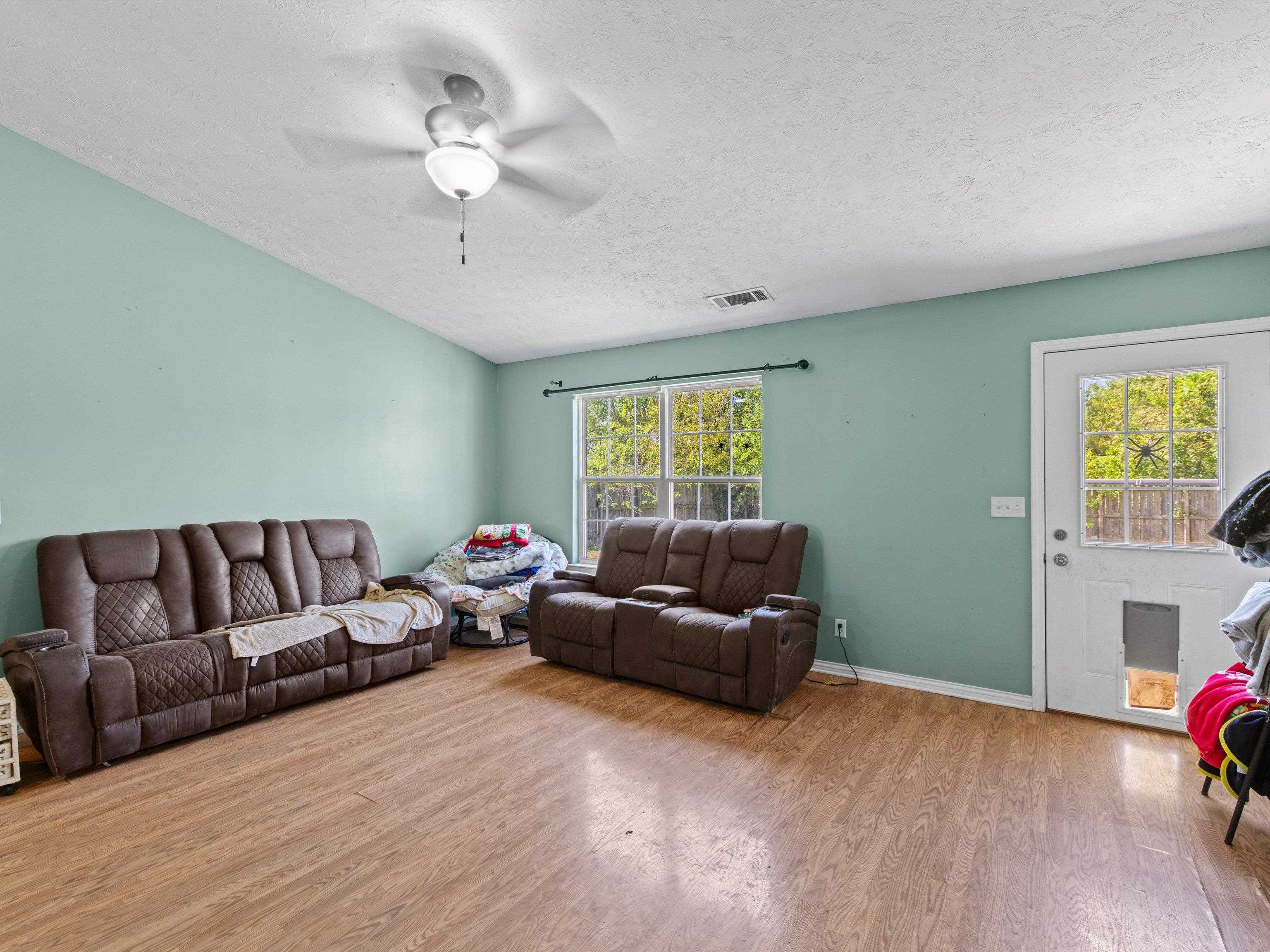 528 Camden Circle, Owensboro, Kentucky 42301, 3 Bedrooms Bedrooms, ,2 BathroomsBathrooms,Single Family Residence,For Sale,Camden Circle,90696
