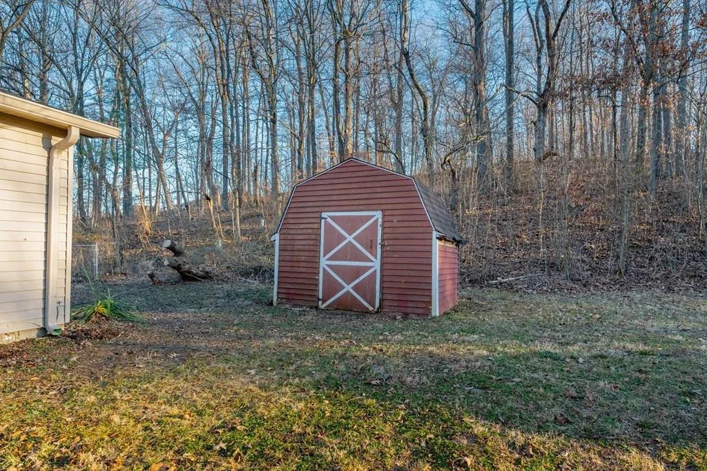 103 Winding Creek, Madisonville, Kentucky 42431, 3 Bedrooms Bedrooms, ,1 BathroomBathrooms,Single Family Residence,For Sale,Winding Creek,90697