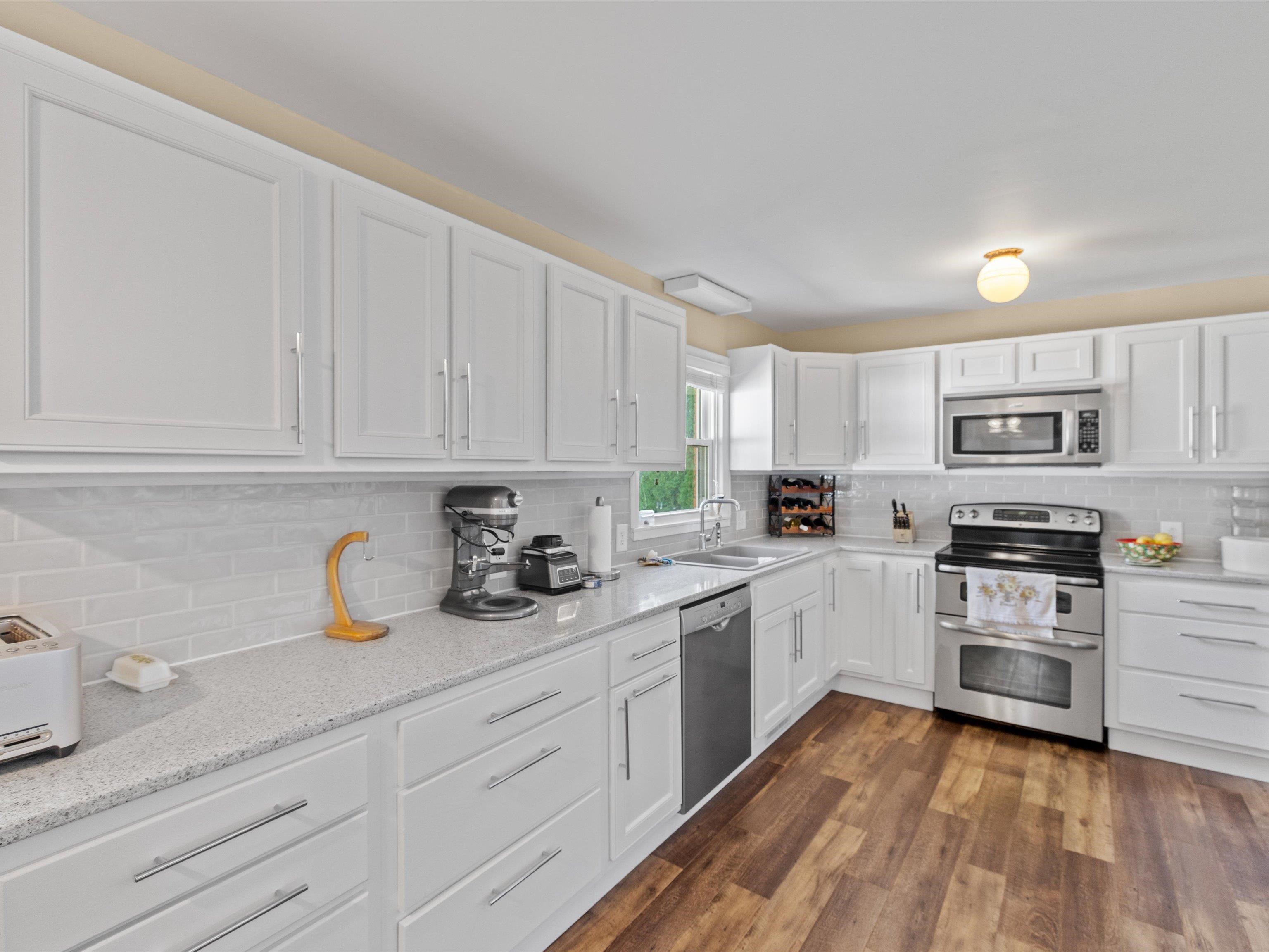 2929 Old Hartford Road, Owensboro, Kentucky 42303, 3 Bedrooms Bedrooms, ,1 BathroomBathrooms,Single Family Residence,For Sale,Old Hartford Road,90701
