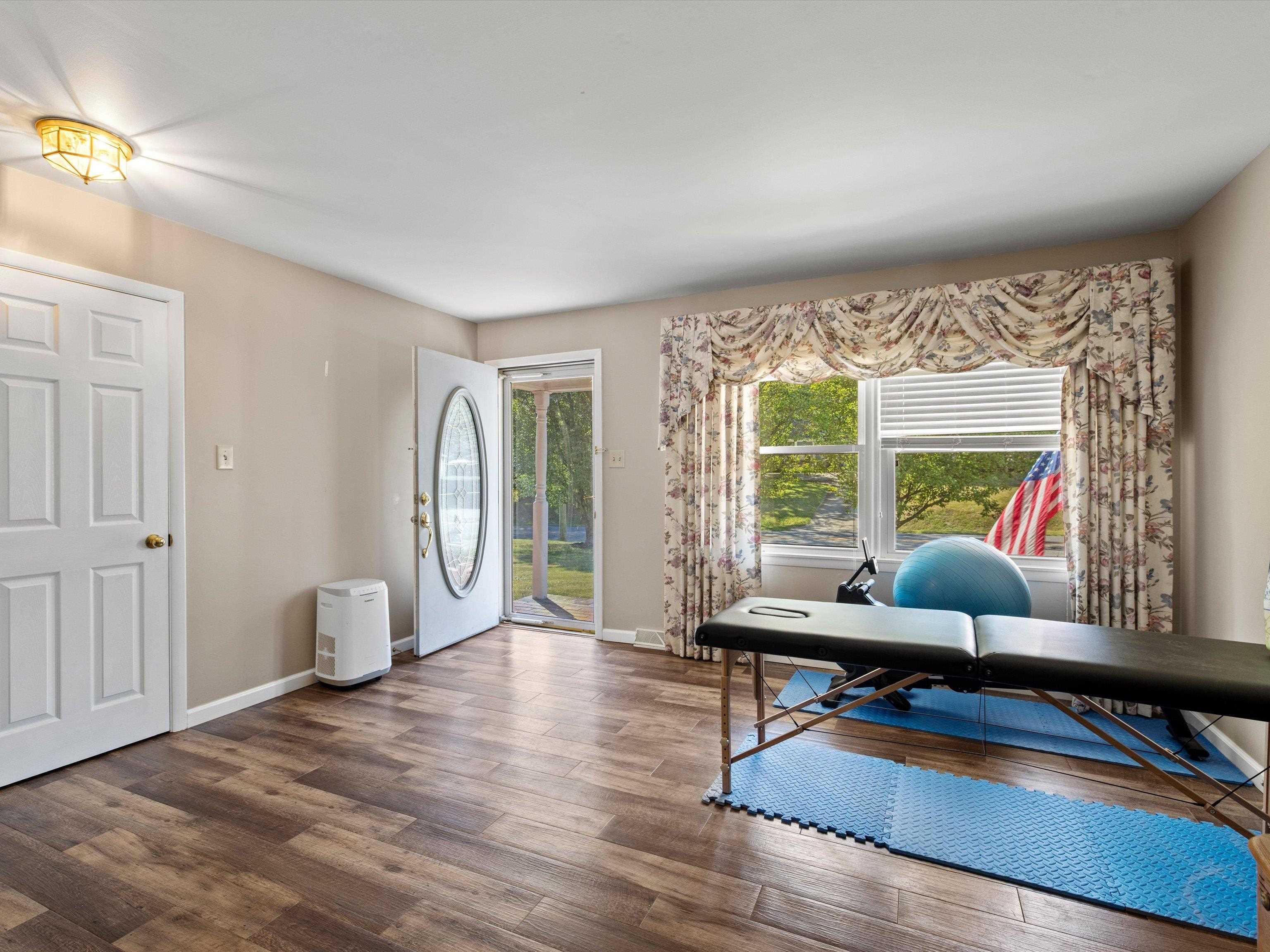 2929 Old Hartford Road, Owensboro, Kentucky 42303, 3 Bedrooms Bedrooms, ,1 BathroomBathrooms,Single Family Residence,For Sale,Old Hartford Road,90701