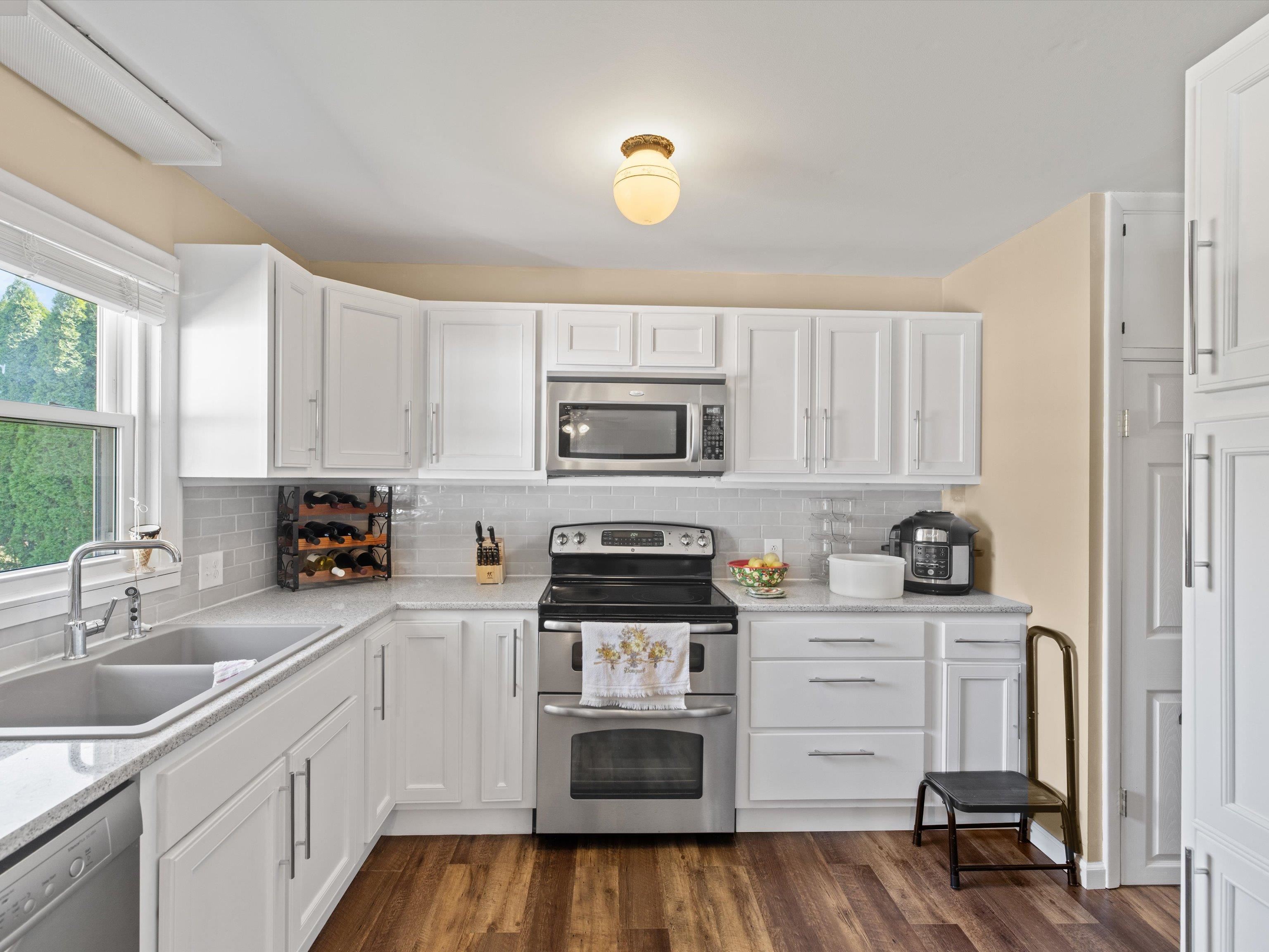 2929 Old Hartford Road, Owensboro, Kentucky 42303, 3 Bedrooms Bedrooms, ,1 BathroomBathrooms,Single Family Residence,For Sale,Old Hartford Road,90701