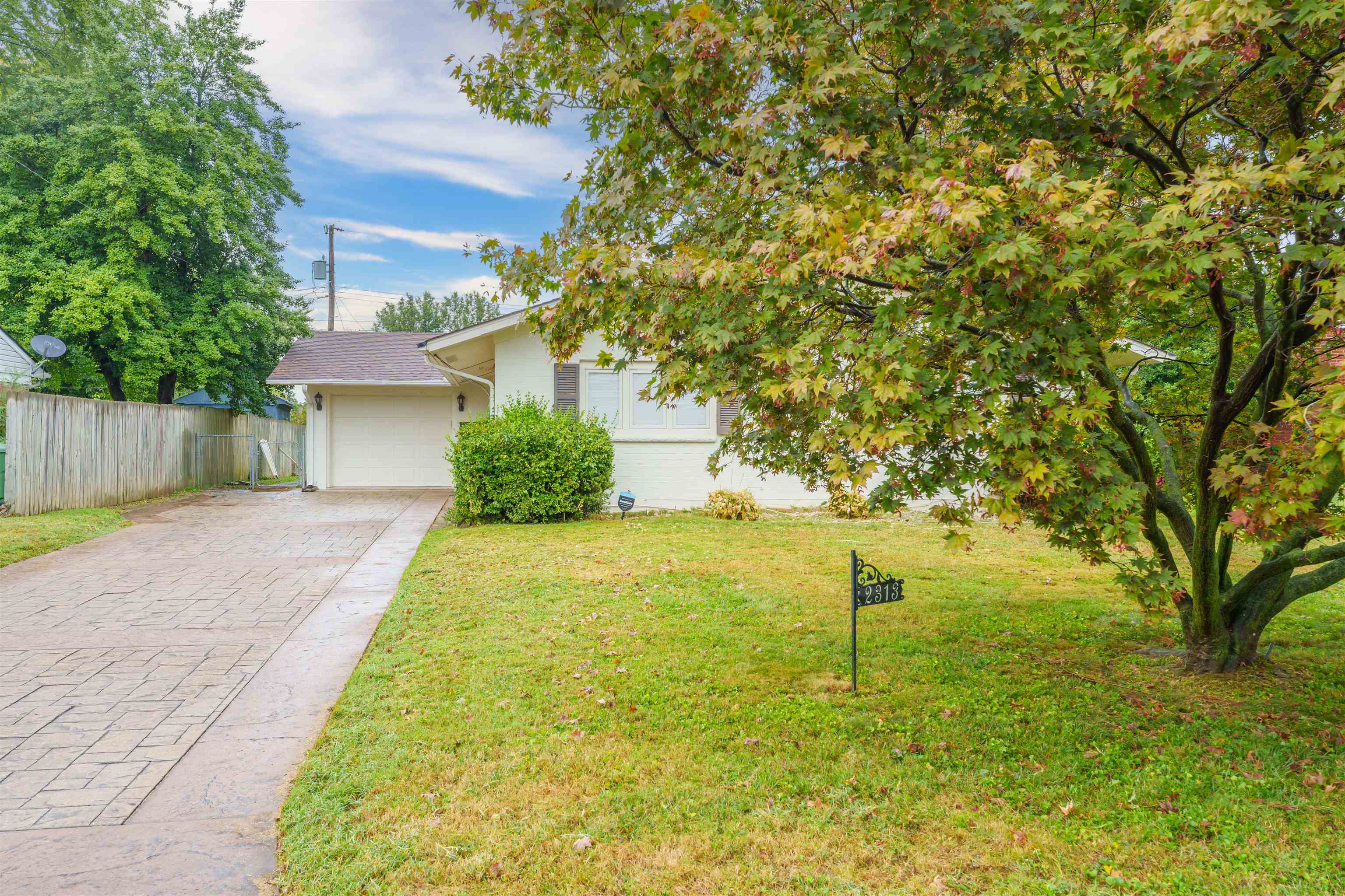 2313 Zev Ct, Owensboro, Kentucky 42301, 3 Bedrooms Bedrooms, ,2 BathroomsBathrooms,Single Family Residence,For Sale,Zev Ct,90702