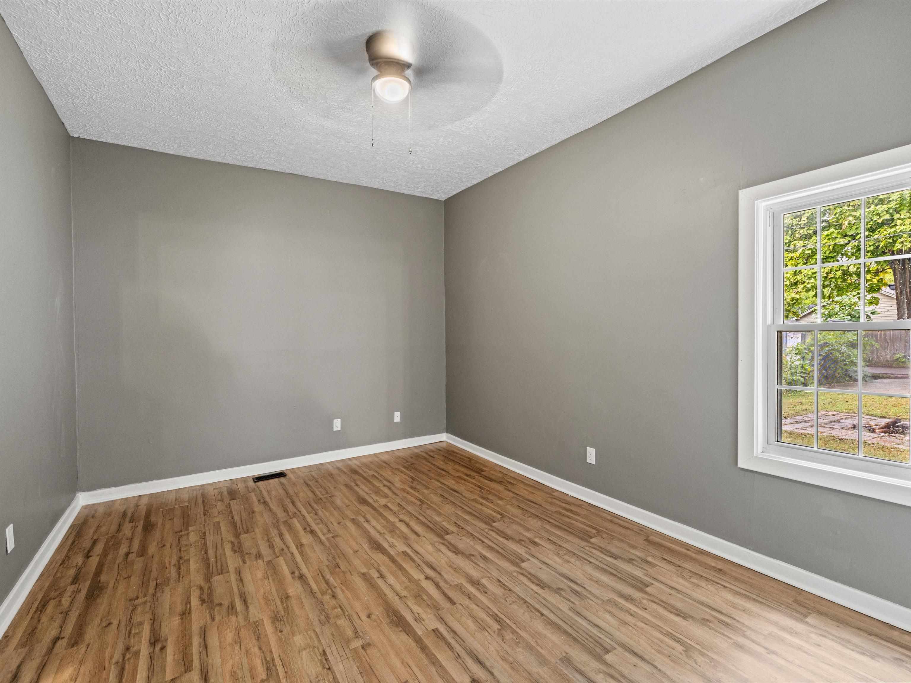 720 Bolivar St., Owensboro, Kentucky 42303, 3 Bedrooms Bedrooms, ,2 BathroomsBathrooms,Single Family Residence,For Sale,Bolivar St.,90704