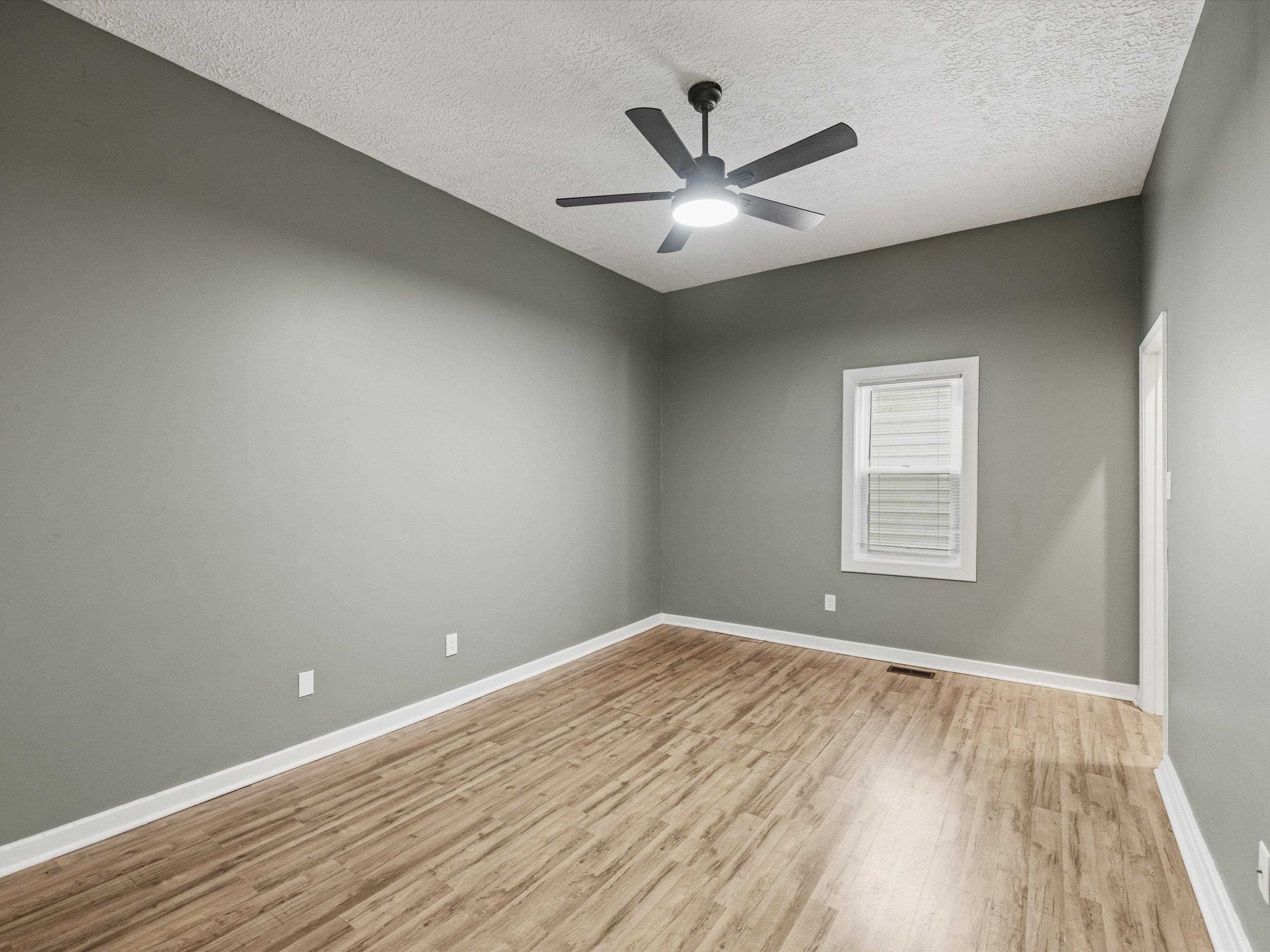 720 Bolivar St., Owensboro, Kentucky 42303, 3 Bedrooms Bedrooms, ,2 BathroomsBathrooms,Single Family Residence,For Sale,Bolivar St.,90704